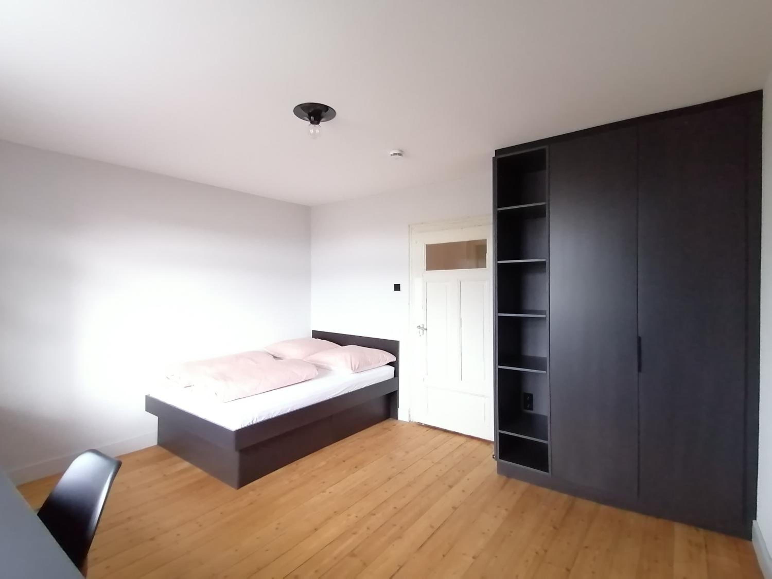 Three-Bedroom Apartment photo 3