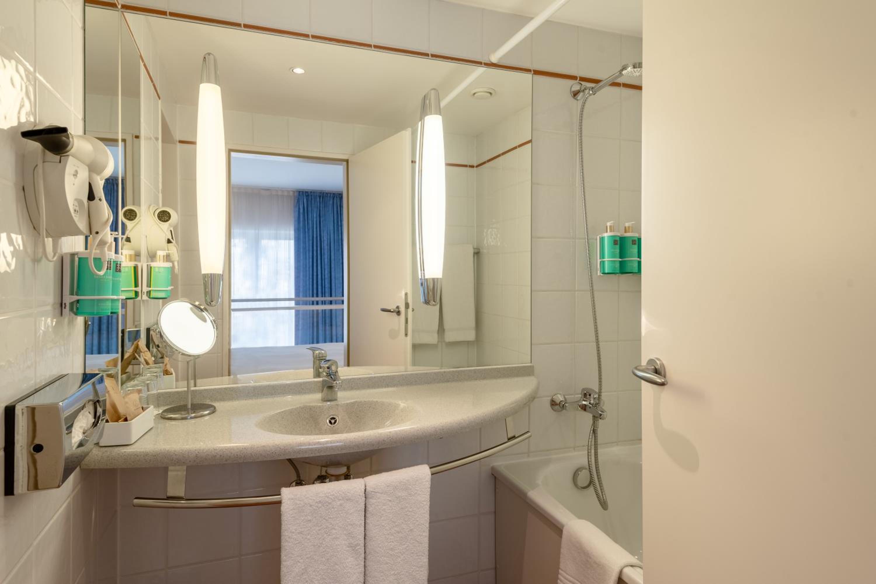 Large Double Room