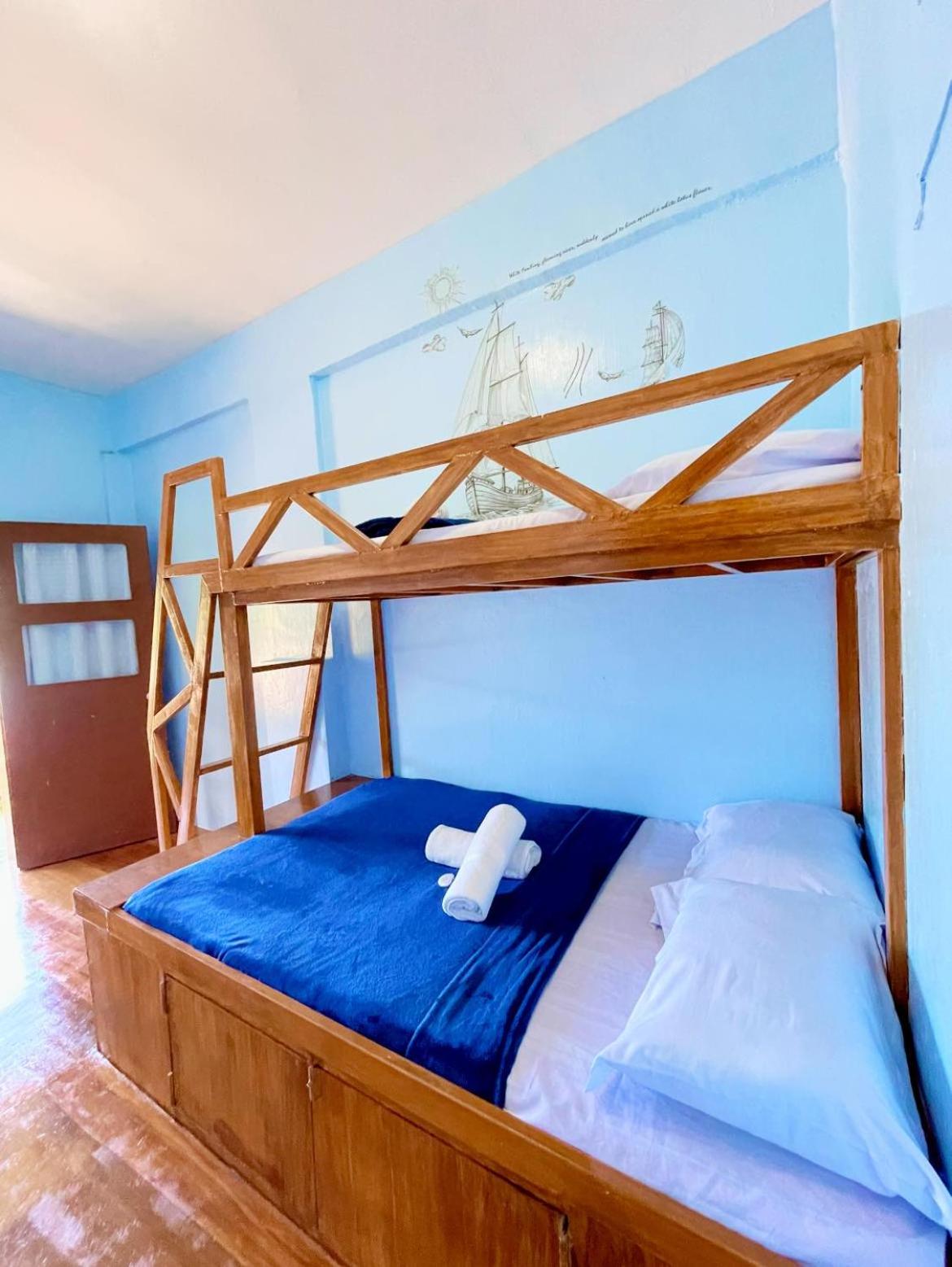 Budget Triple Room - Photo 10