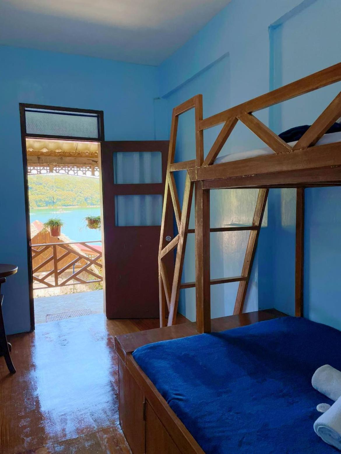 Budget Triple Room - Photo 12