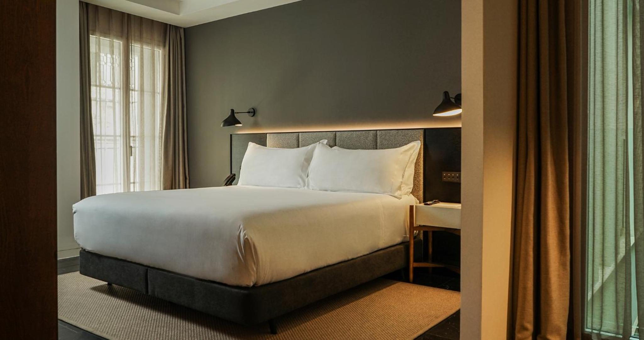 Junior Suite - Photo 1