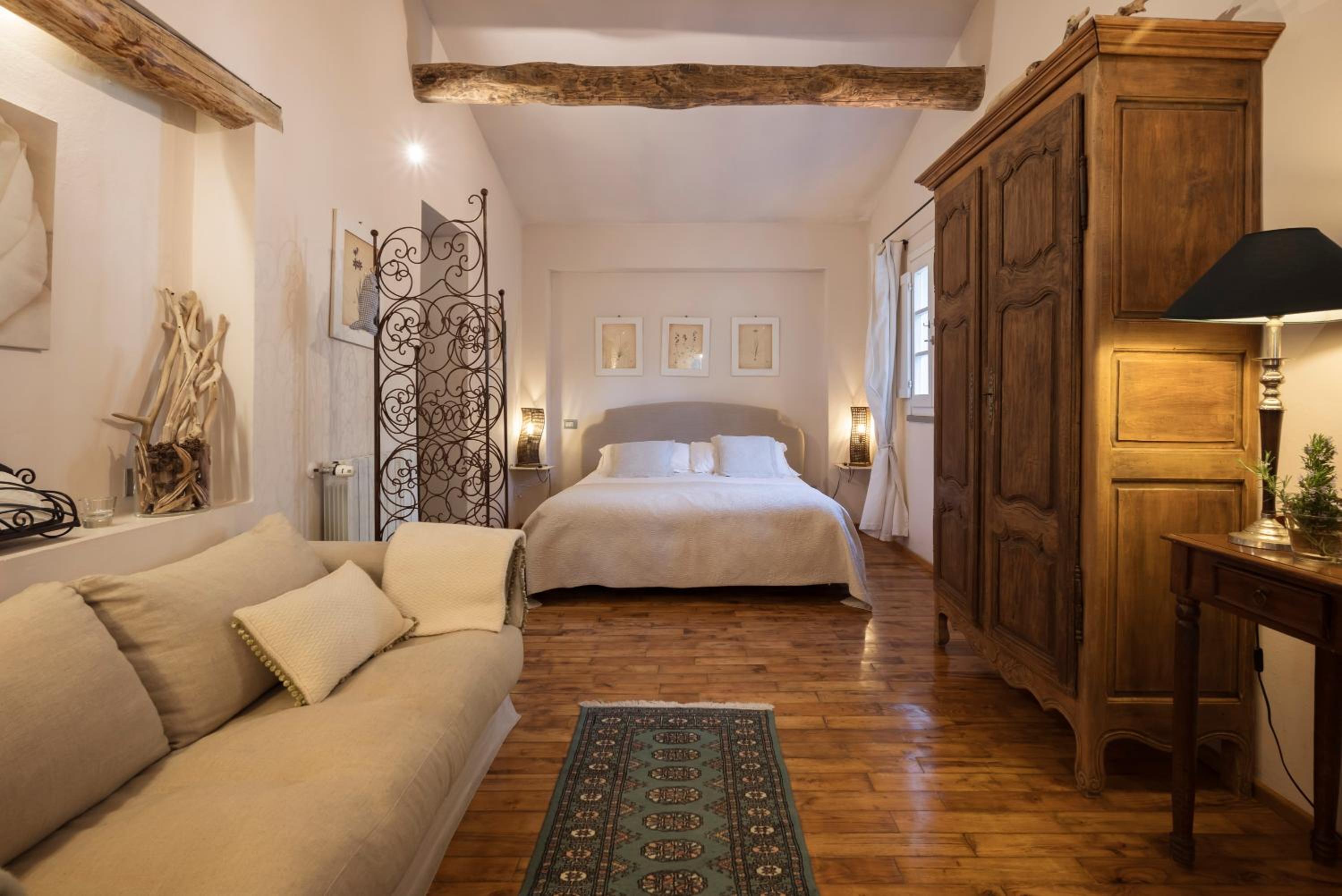 Suite with Garden View photo 1