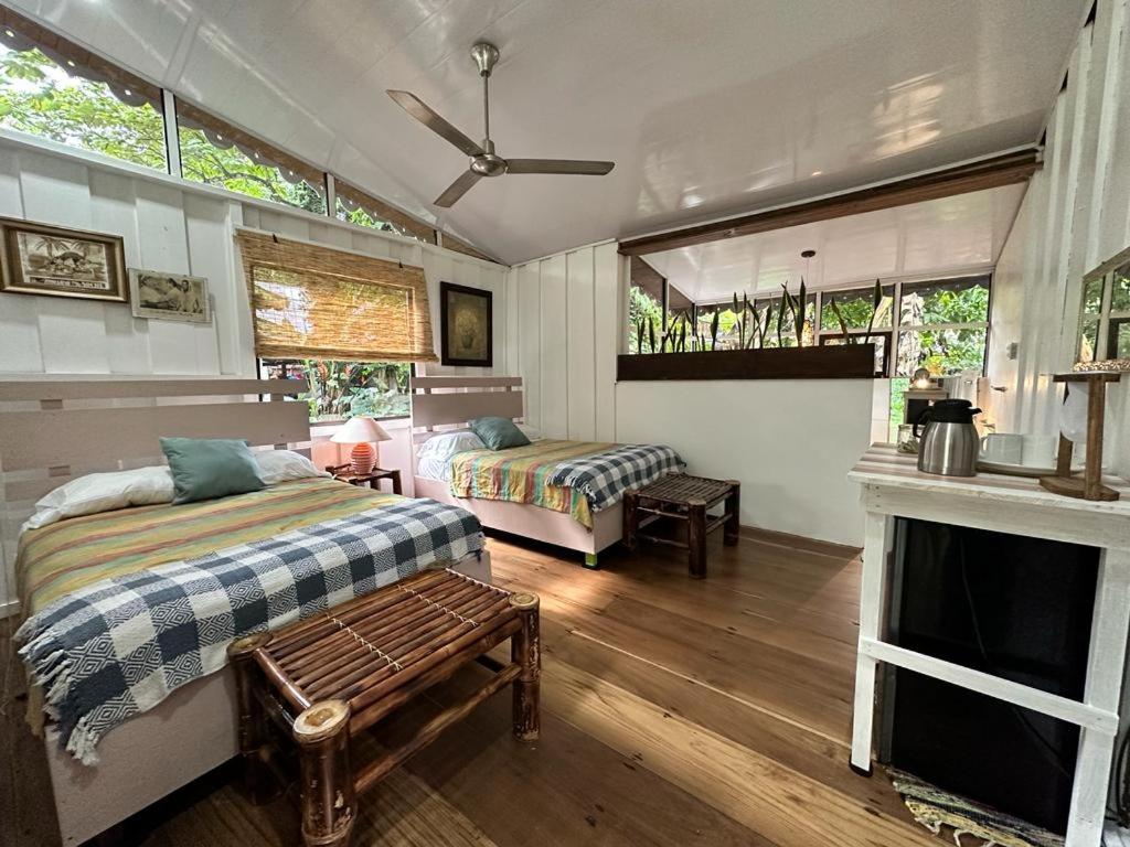 Bungalow with Garden View