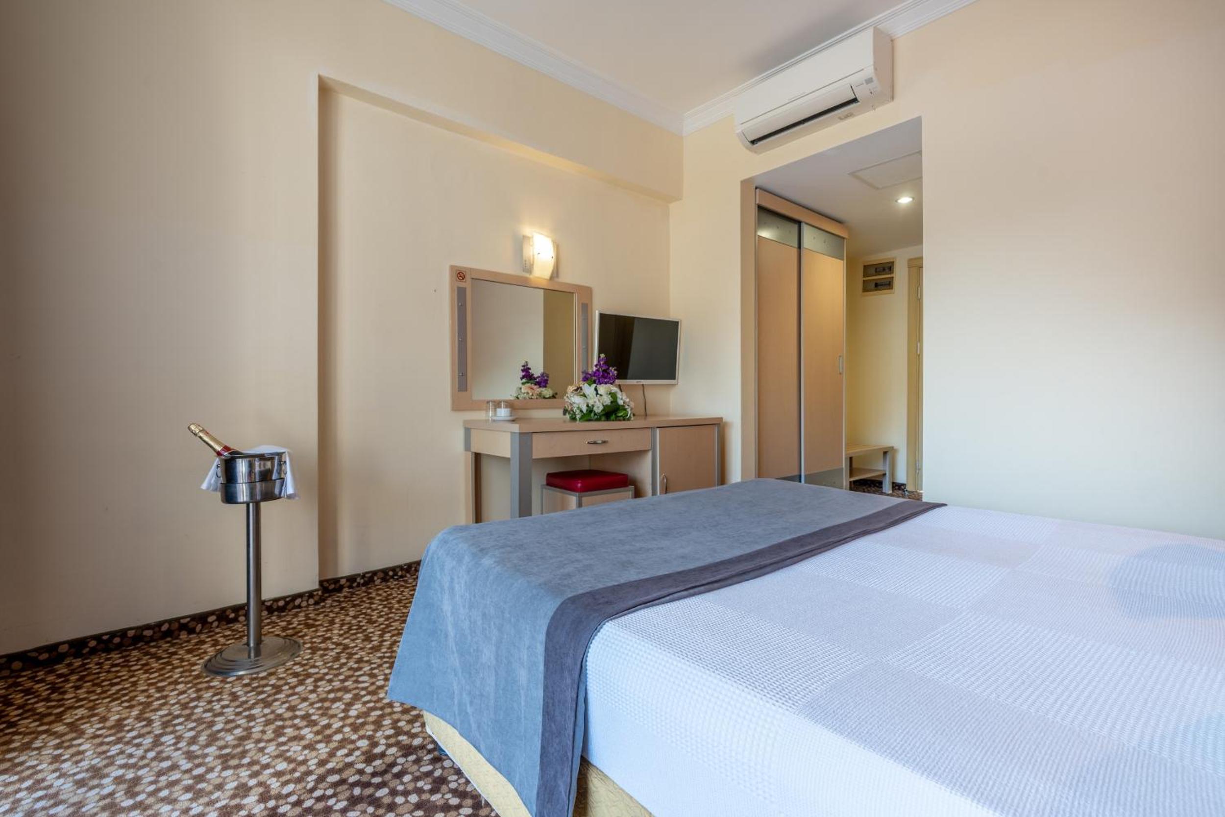 Single Room With Balcony