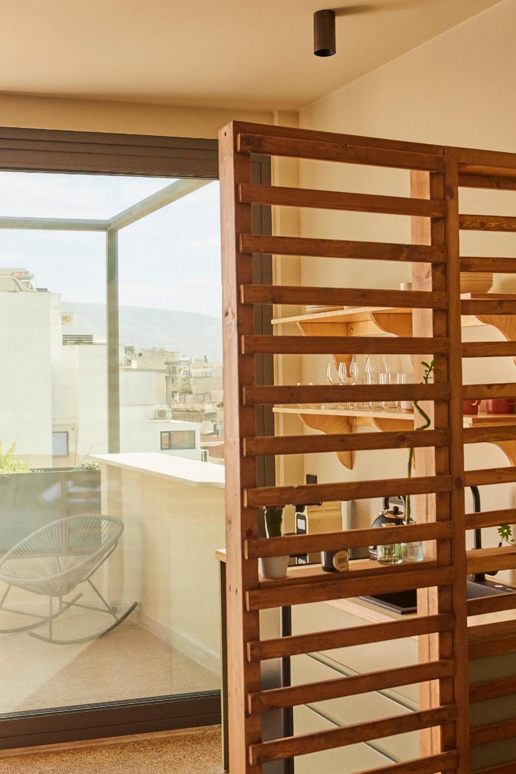 Studio with Balcony photo 3