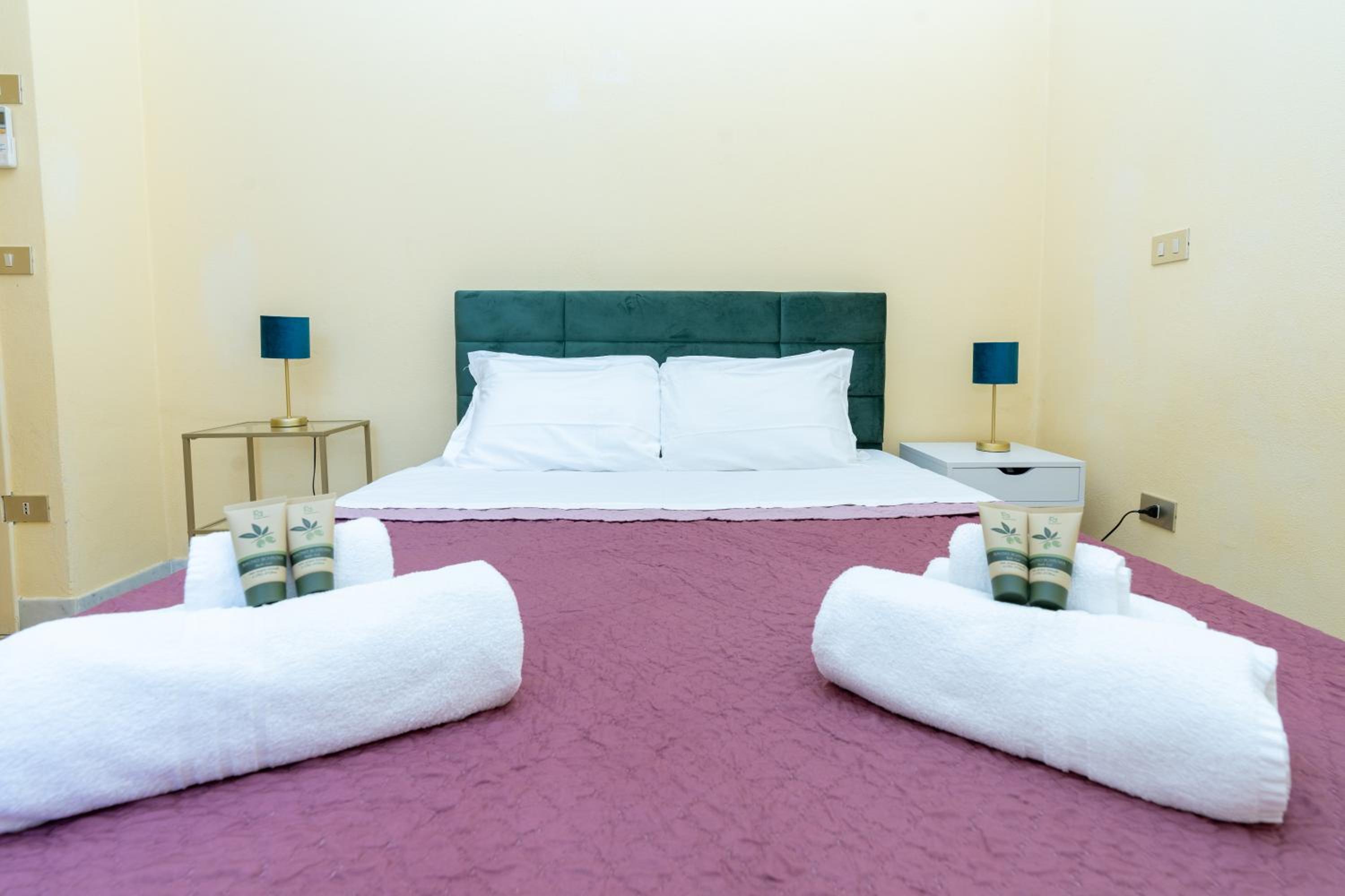 Economy Double Room photo 3