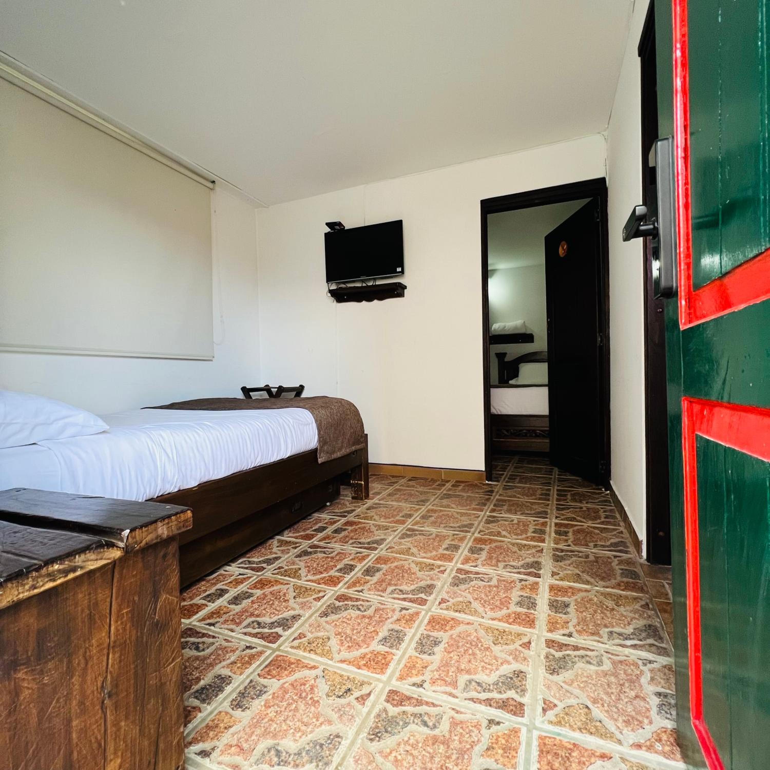 Comfort Triple Room with Shower