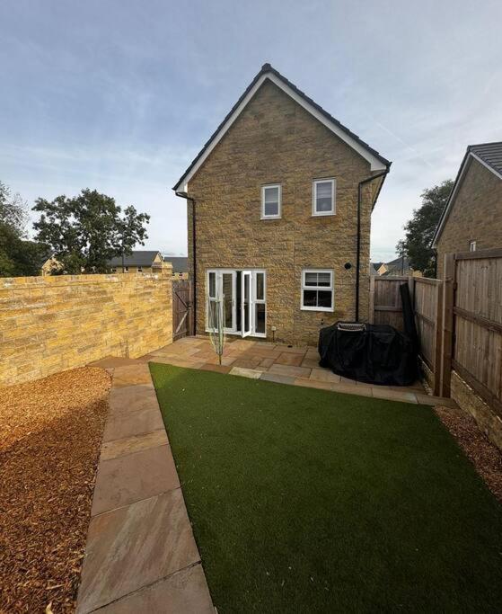 Two-Bedroom House photo 2