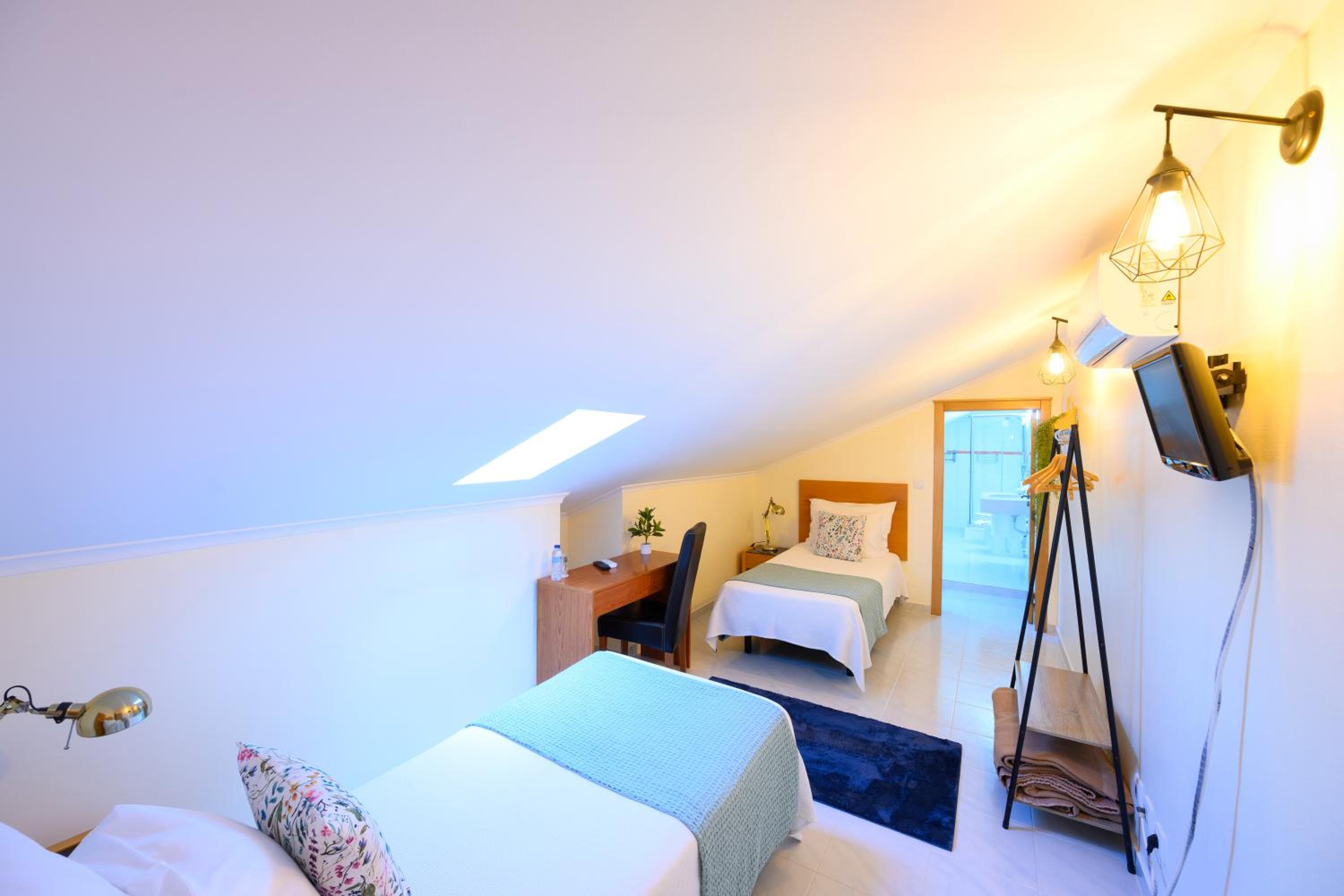 Twin Room - Attic