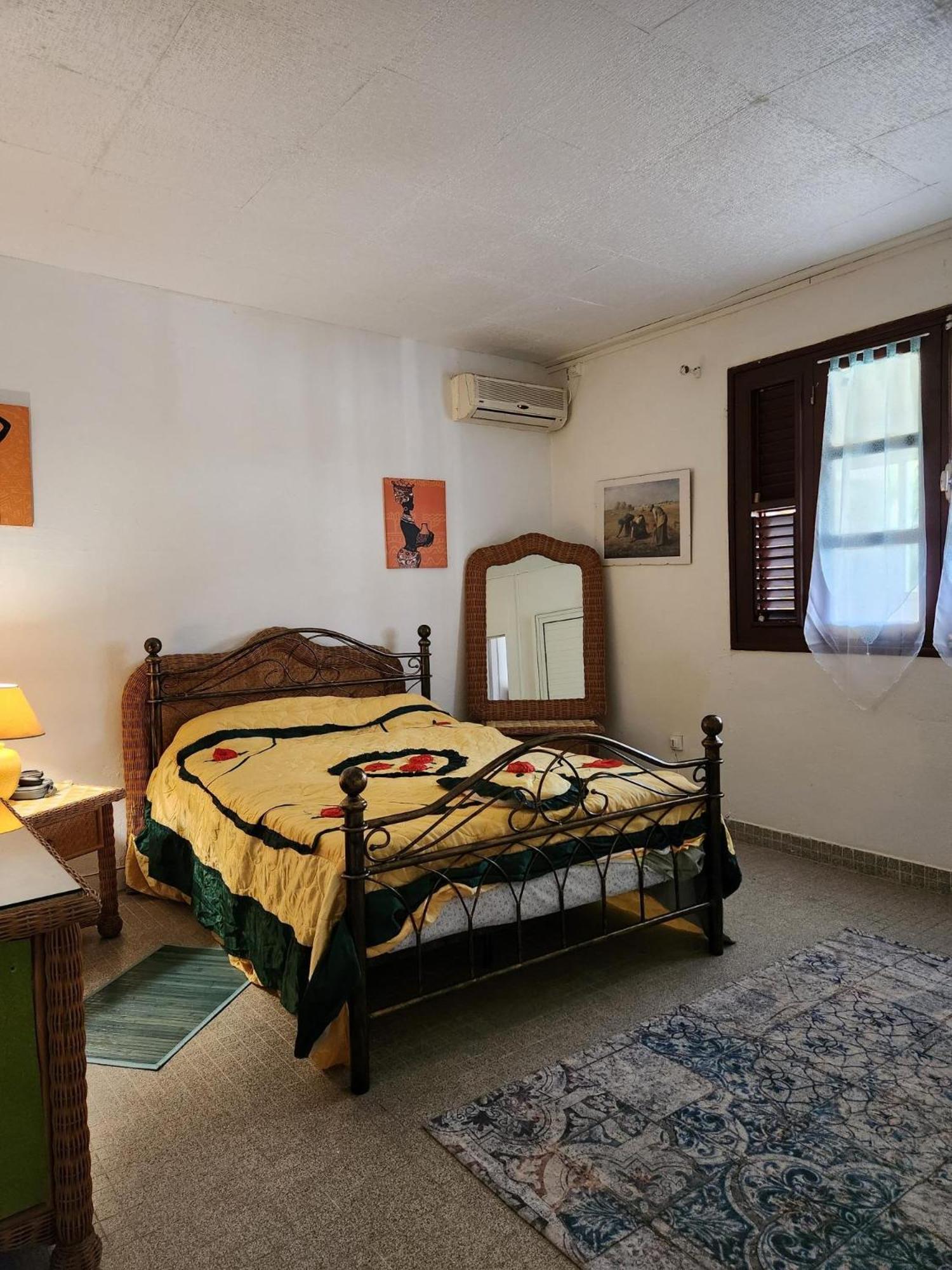 Three-Bedroom House photo 2