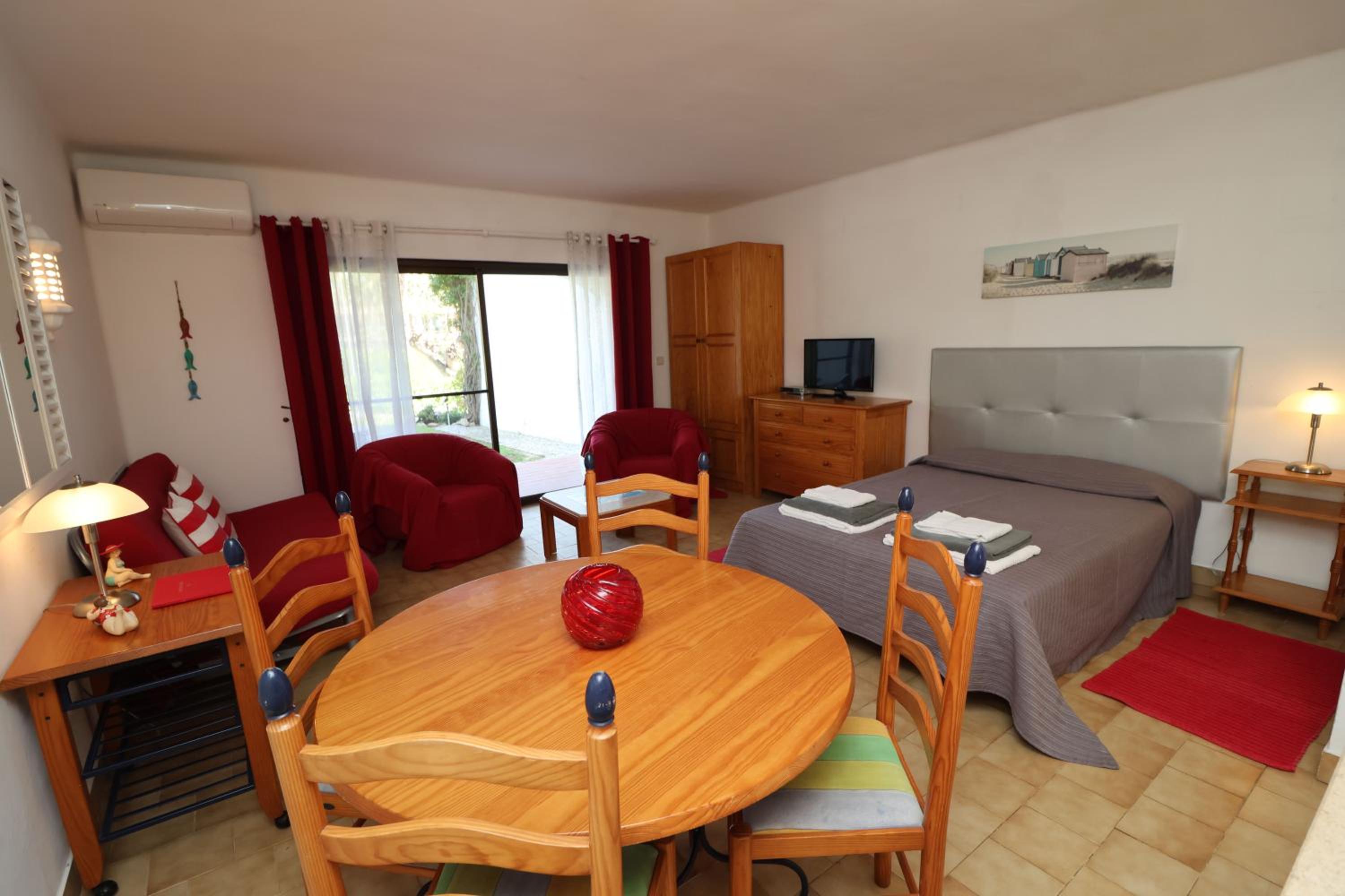 Studio Apartment