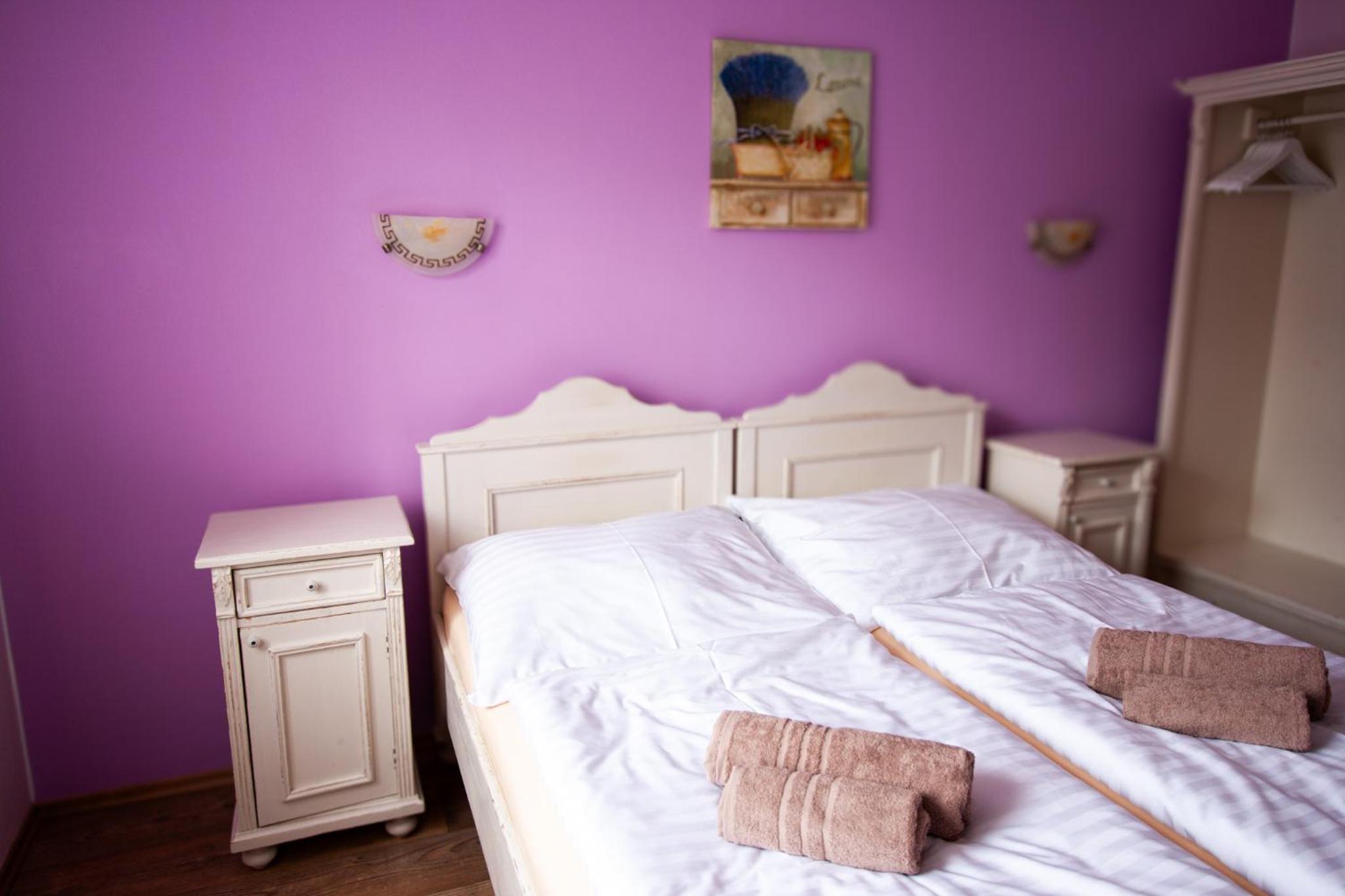 Deluxe Double Room with Shower