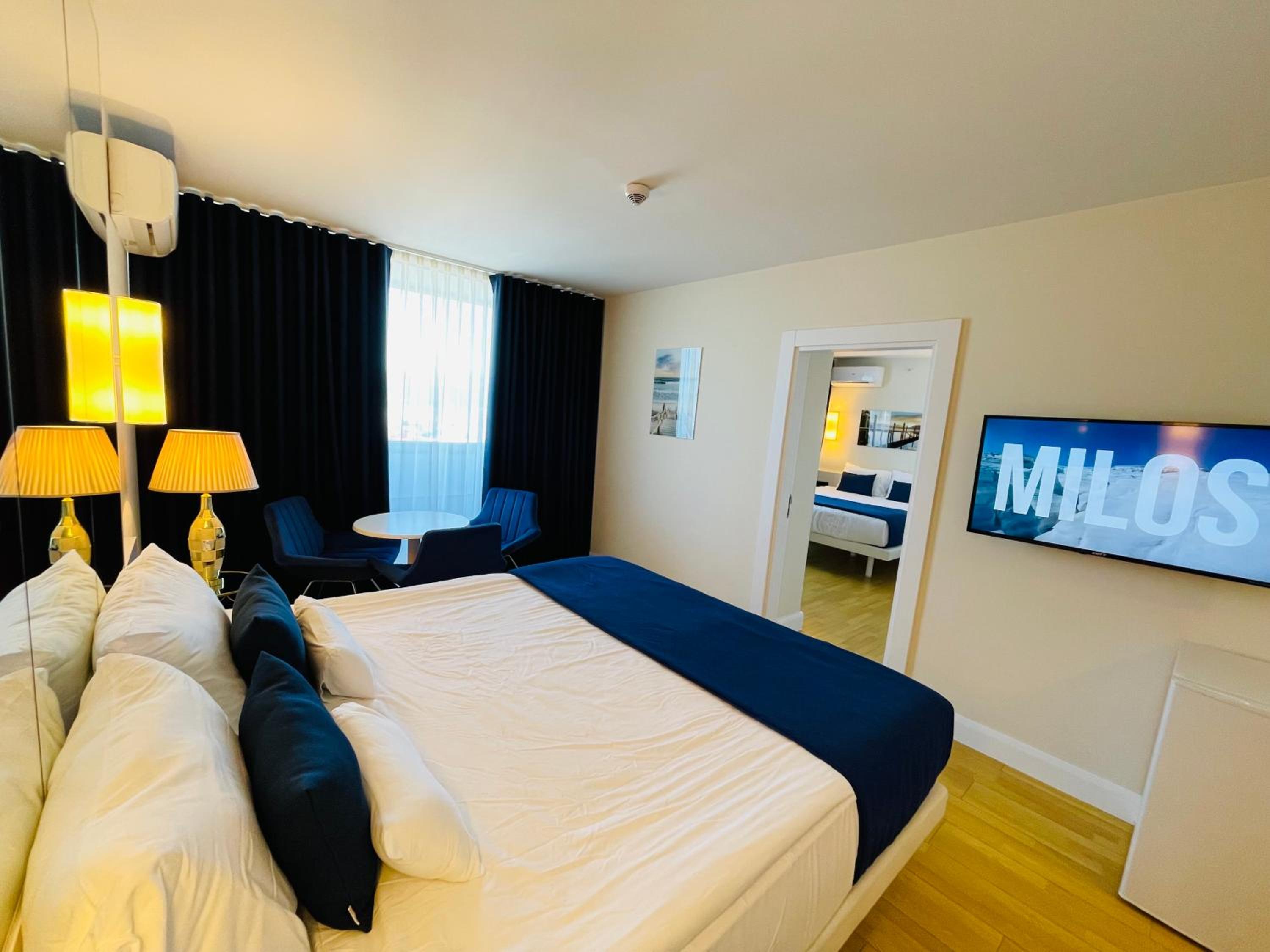 Deluxe Family Suite