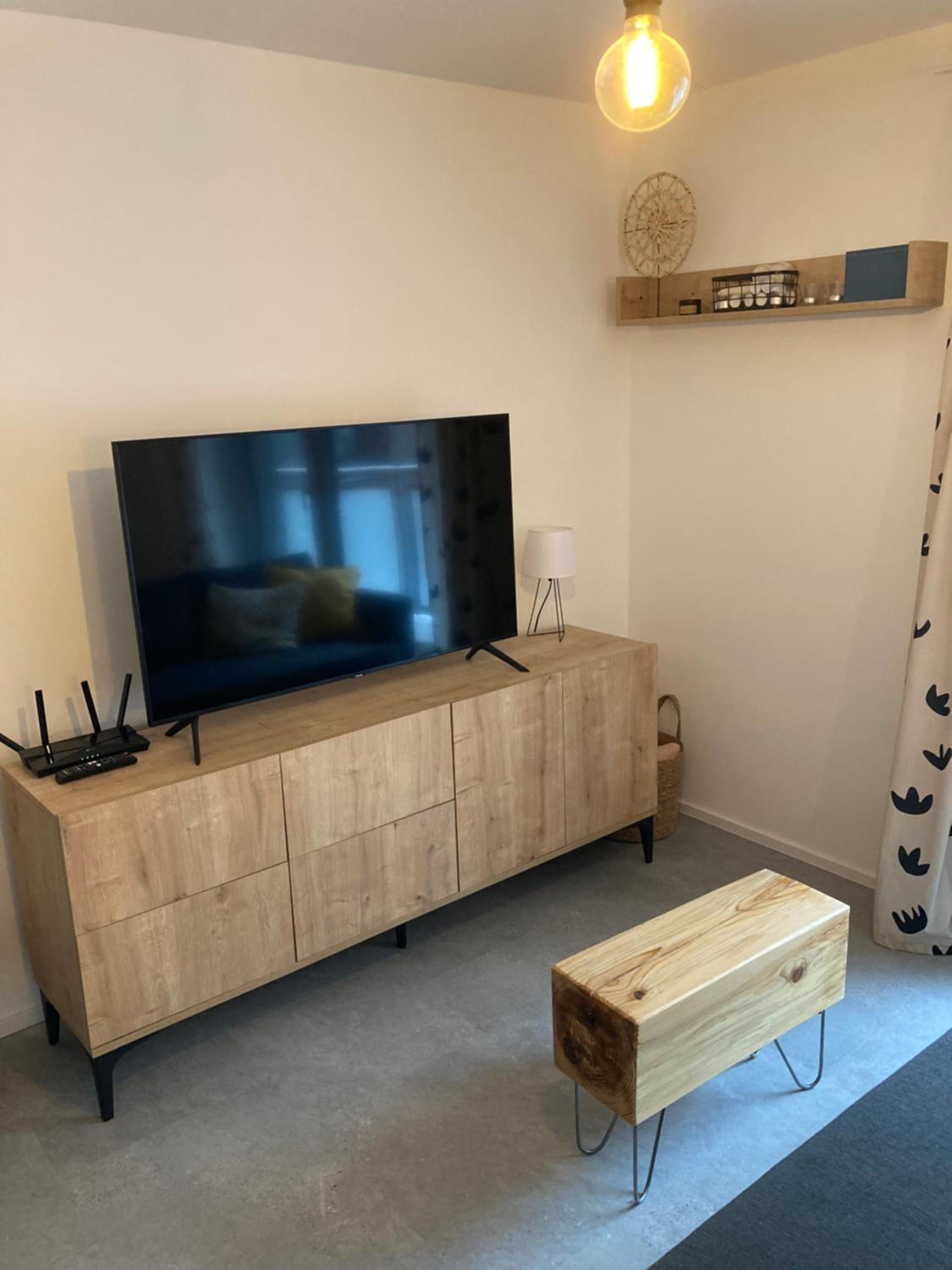 One-Bedroom Apartment photo 2