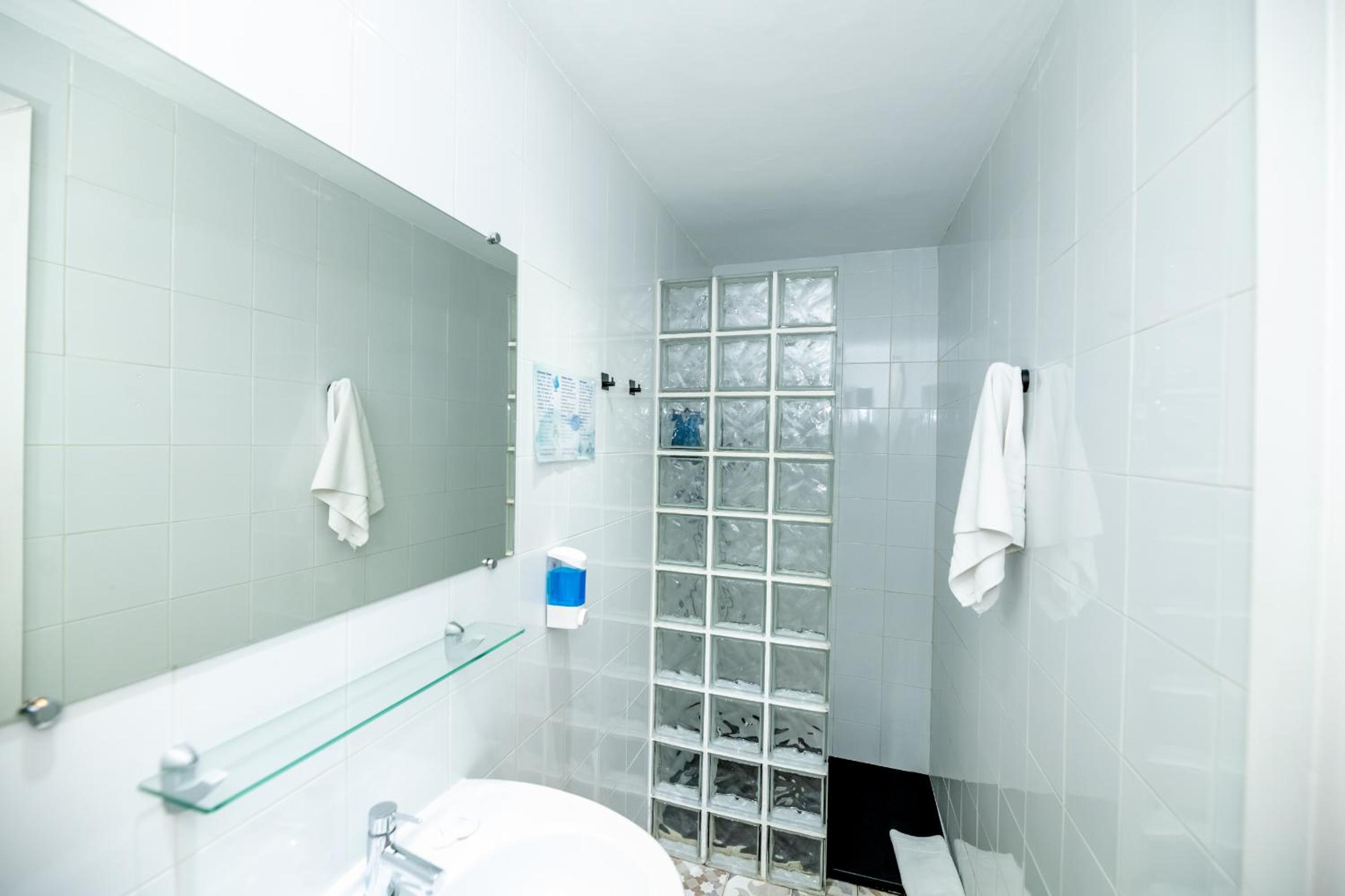 Economy Double or Twin Room - Photo 10