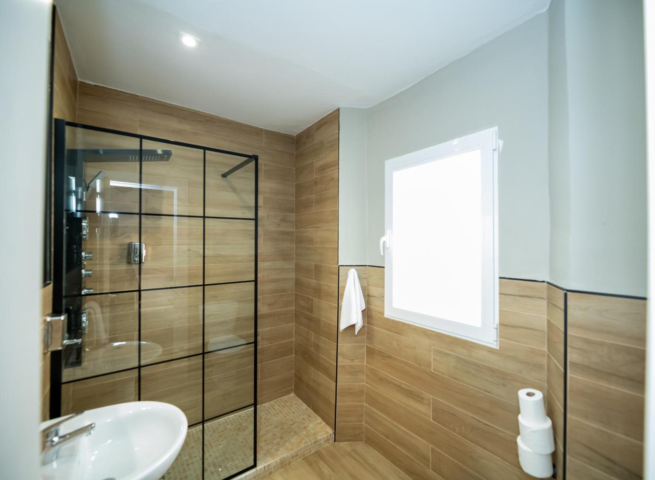 Triple Room - Photo 6