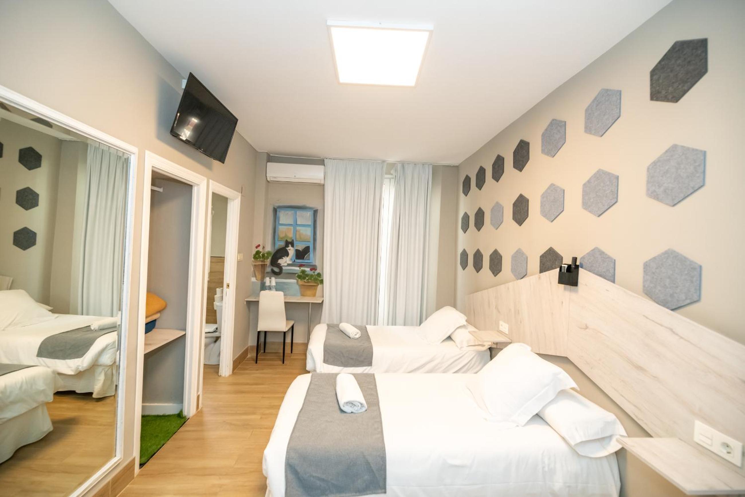 Triple Room - Photo 2