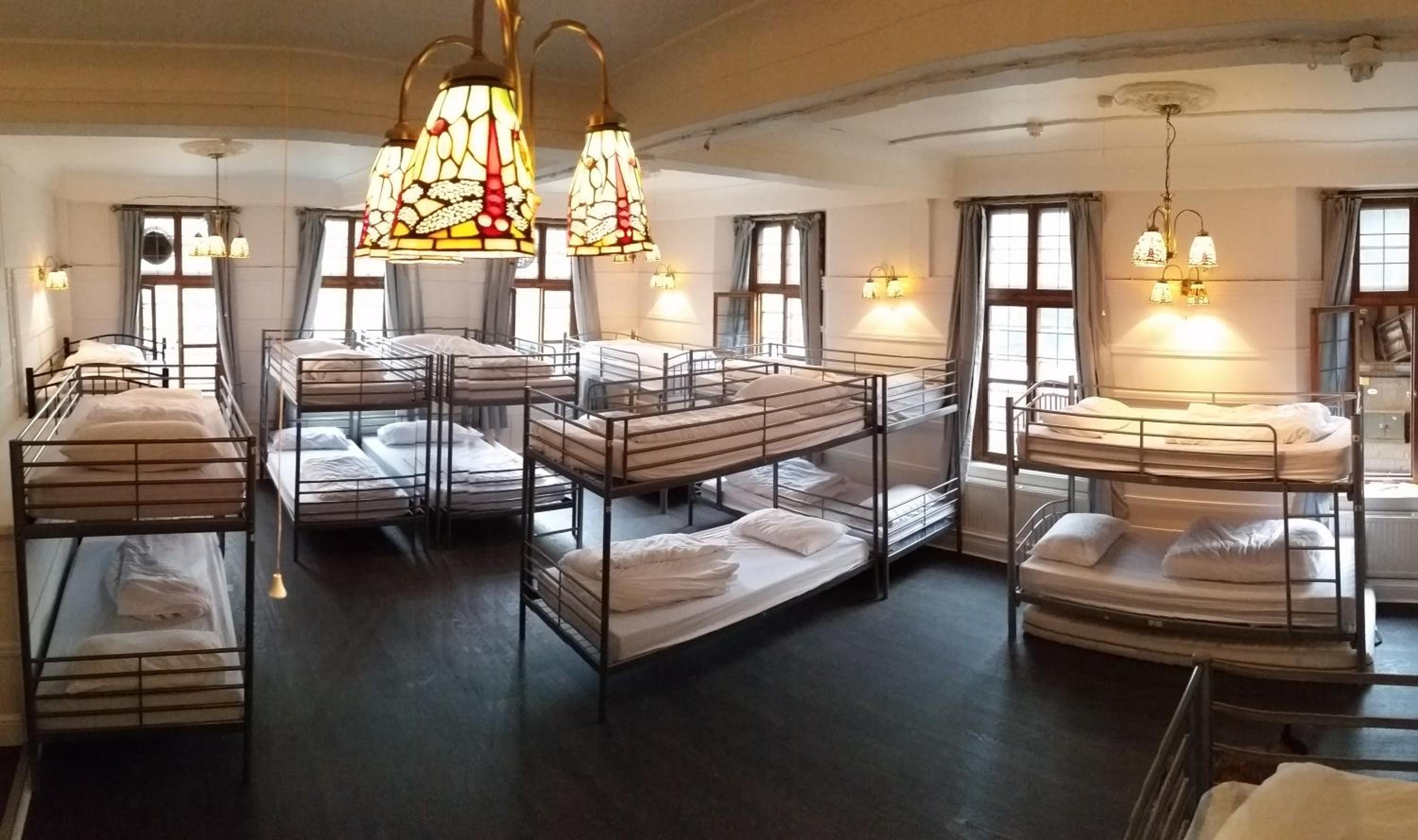 Bed in 26-Bed Mixed Dormitory Room photo 1