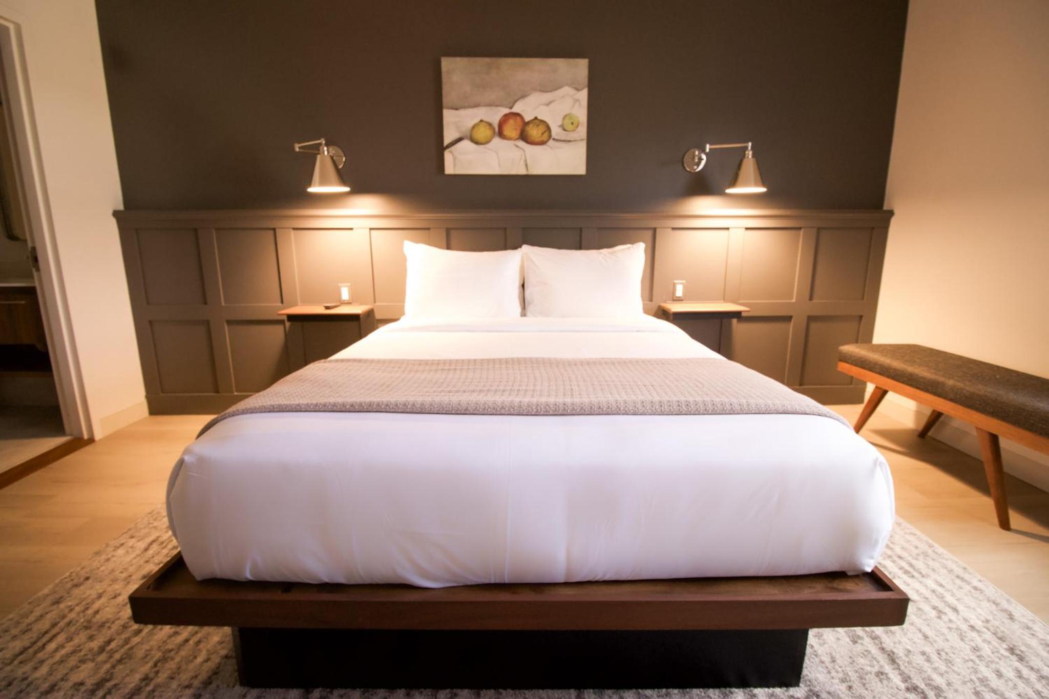 Standard Queen Room - Photo 1