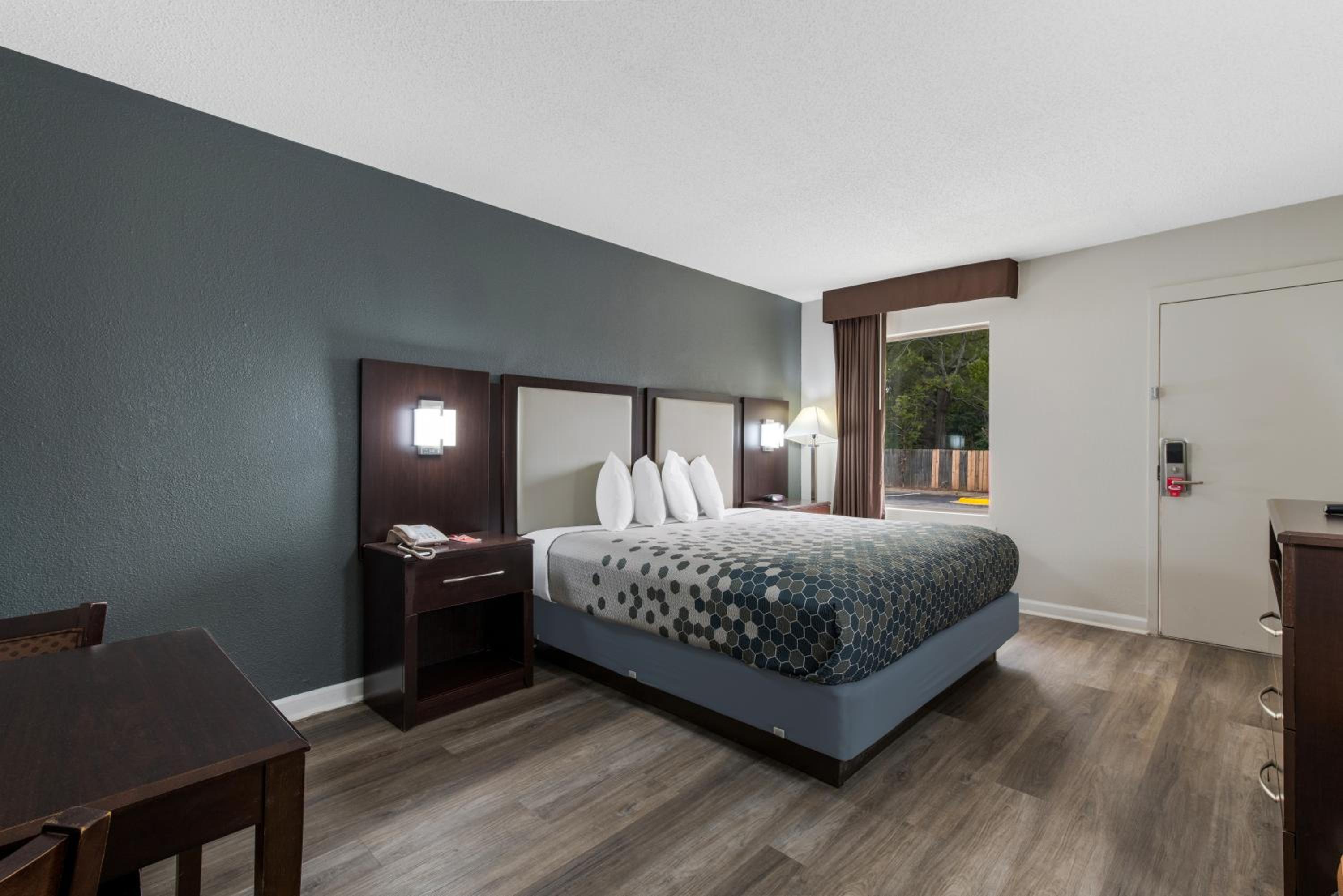 King Room - Disability Access/Non Smoking  photo 1