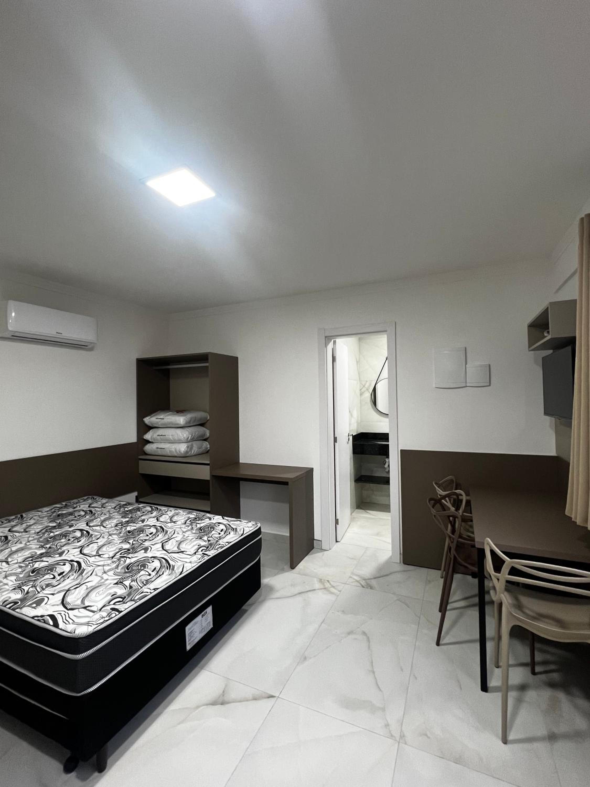 Studio Apartment photo 2