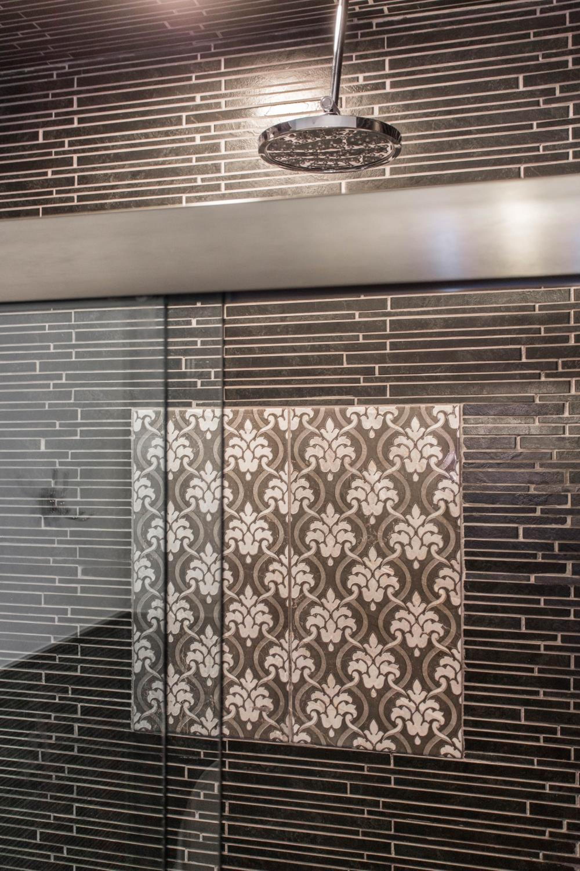 Double Room with Private Bathroom - Photo 9