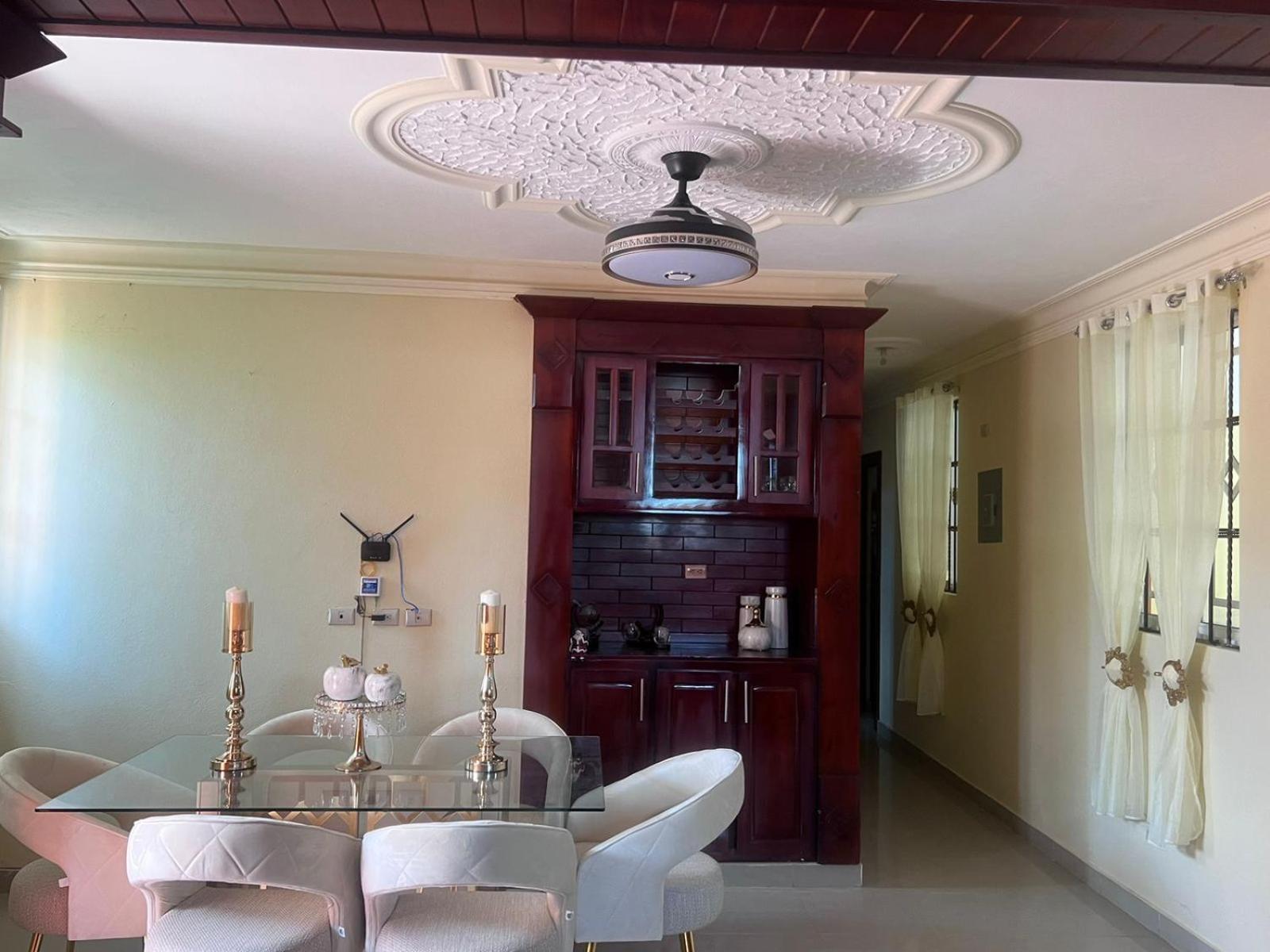 One-Bedroom House photo 3