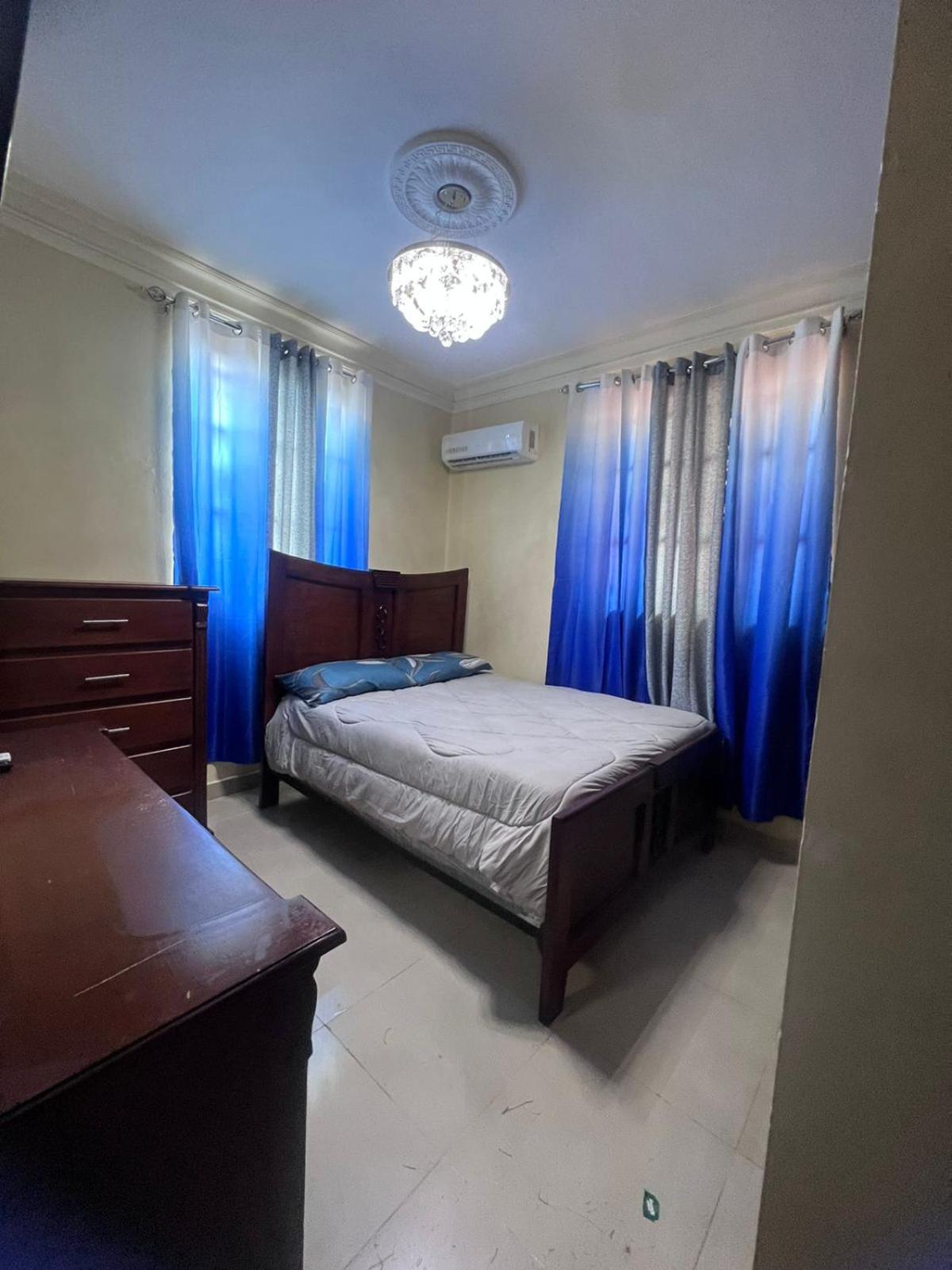 One-Bedroom House photo 2