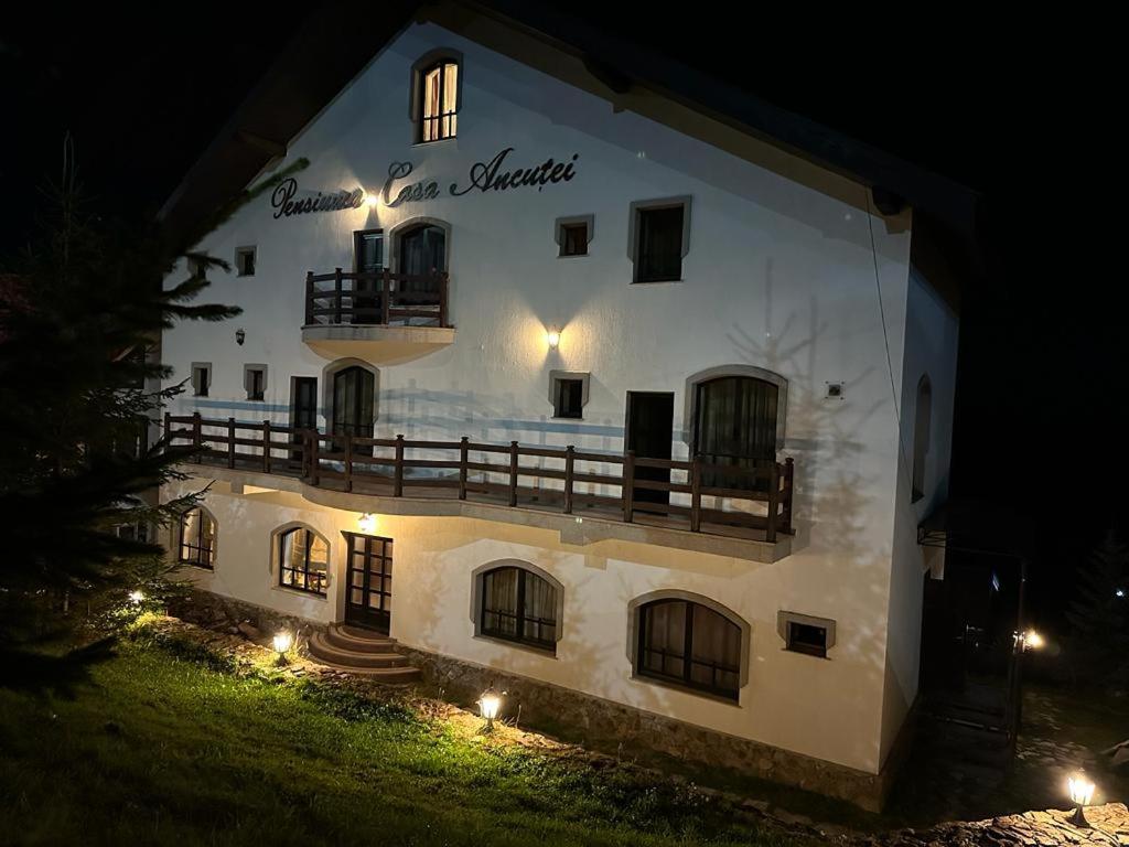 Villa - Photo 4