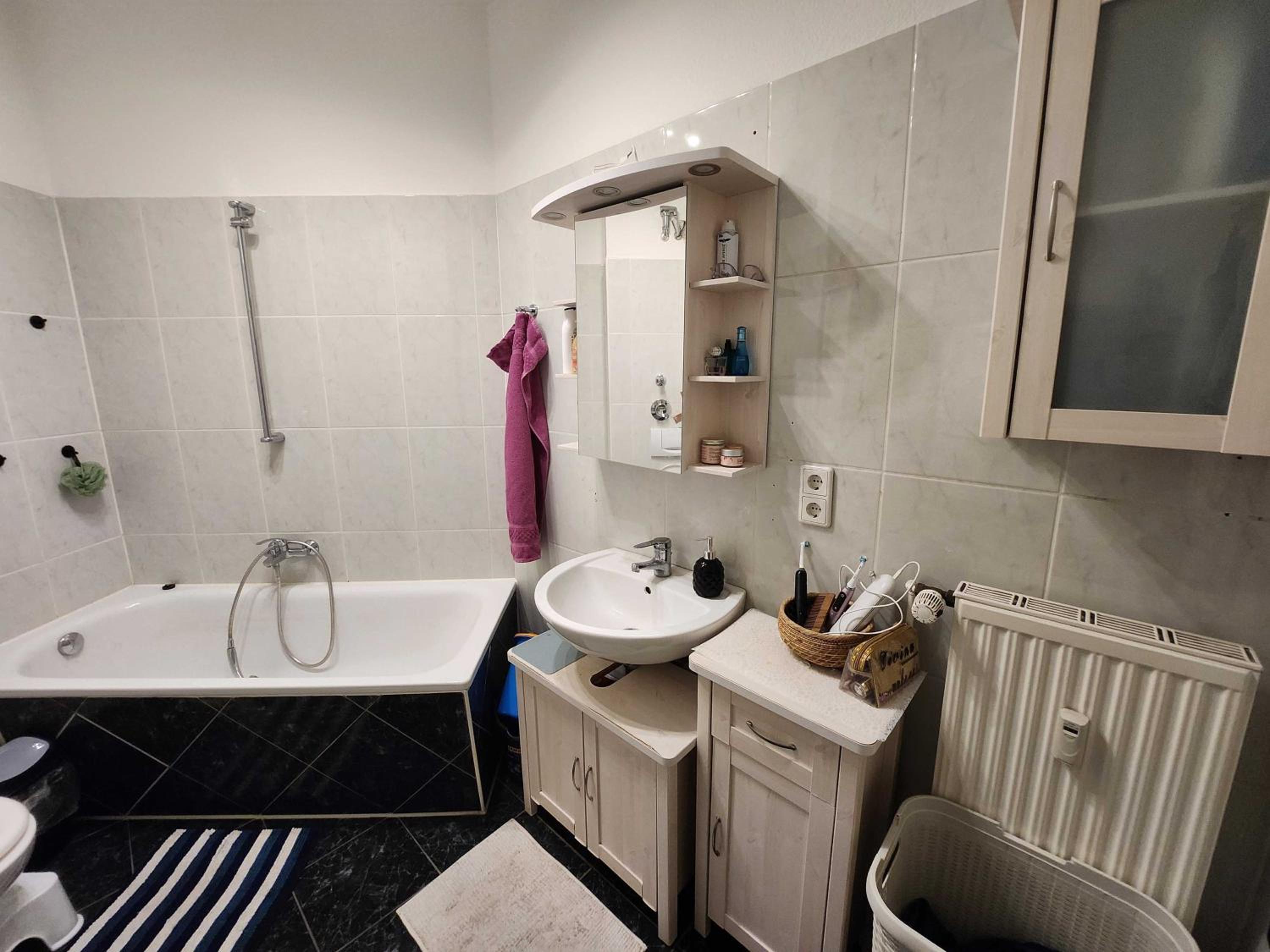 Double Room with Shared Bathroom photo 1