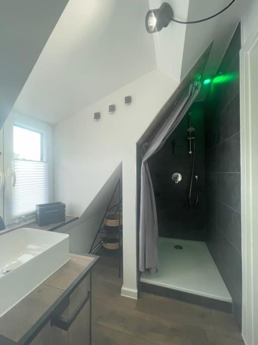 Three-Bedroom House photo 3