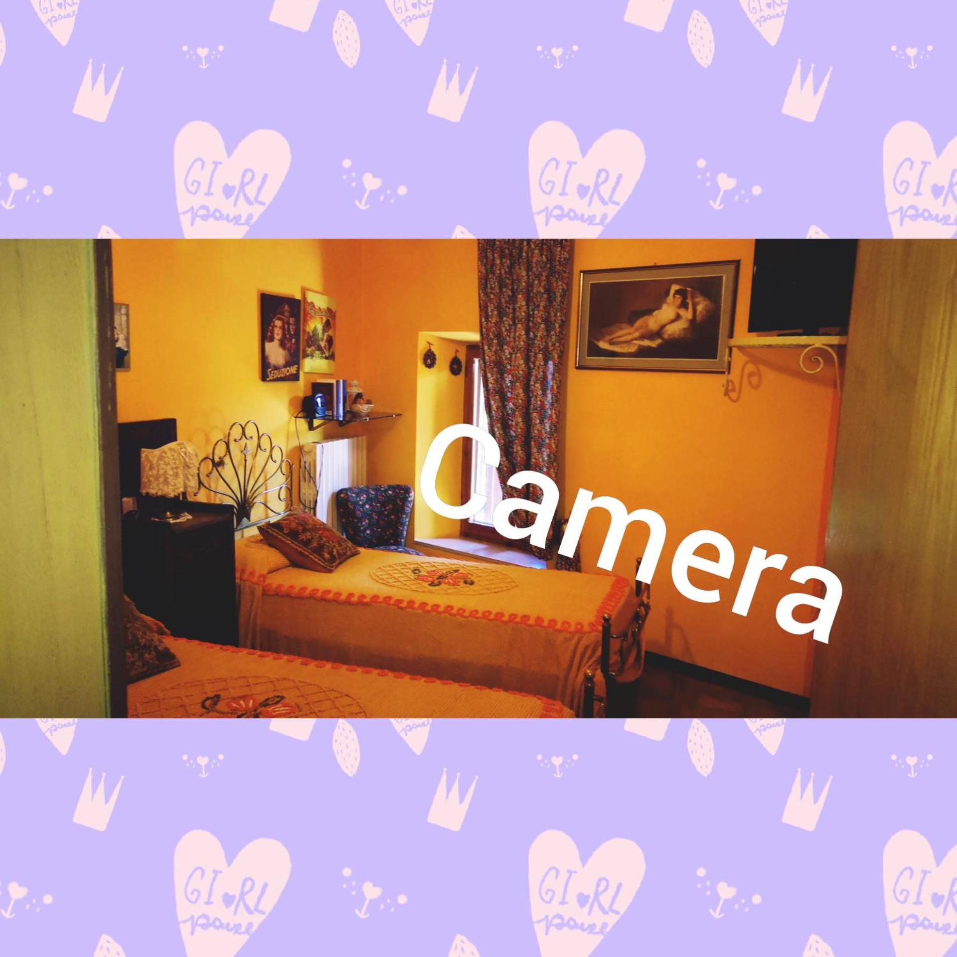 Twin Room with Shared Bathroom photo 3