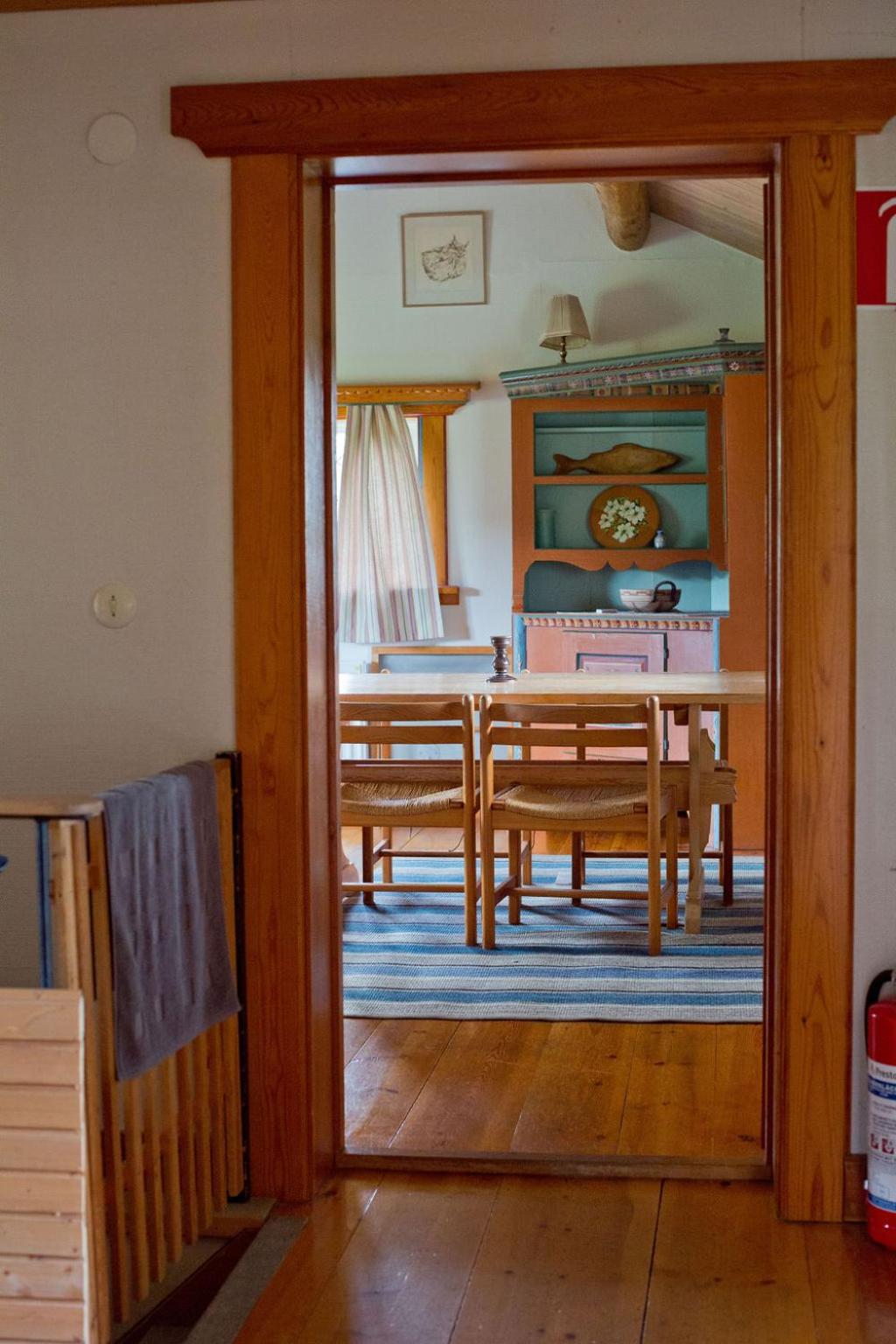Two-Bedroom House - Photo 6