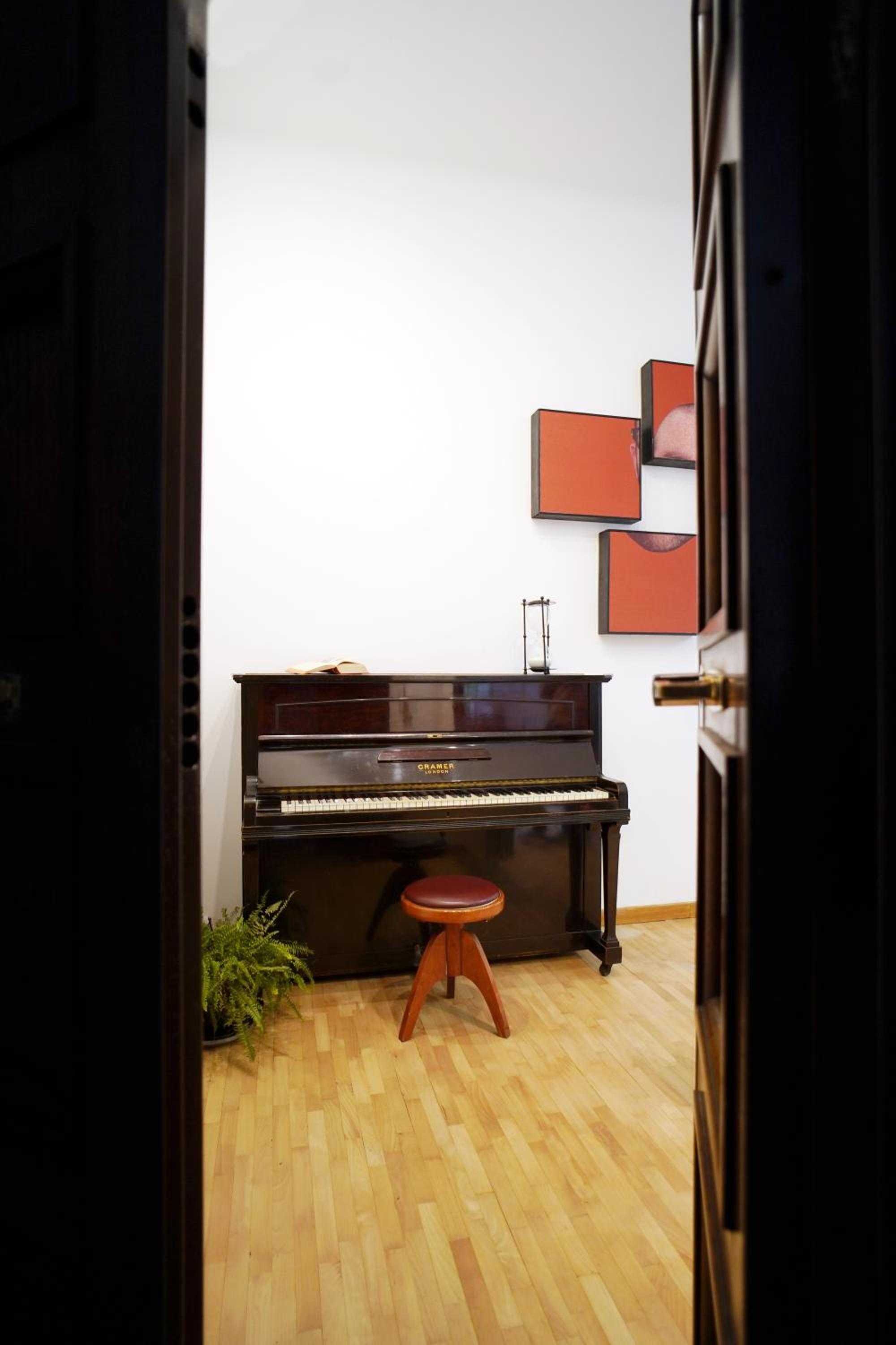 Three-Bedroom Apartment photo 2