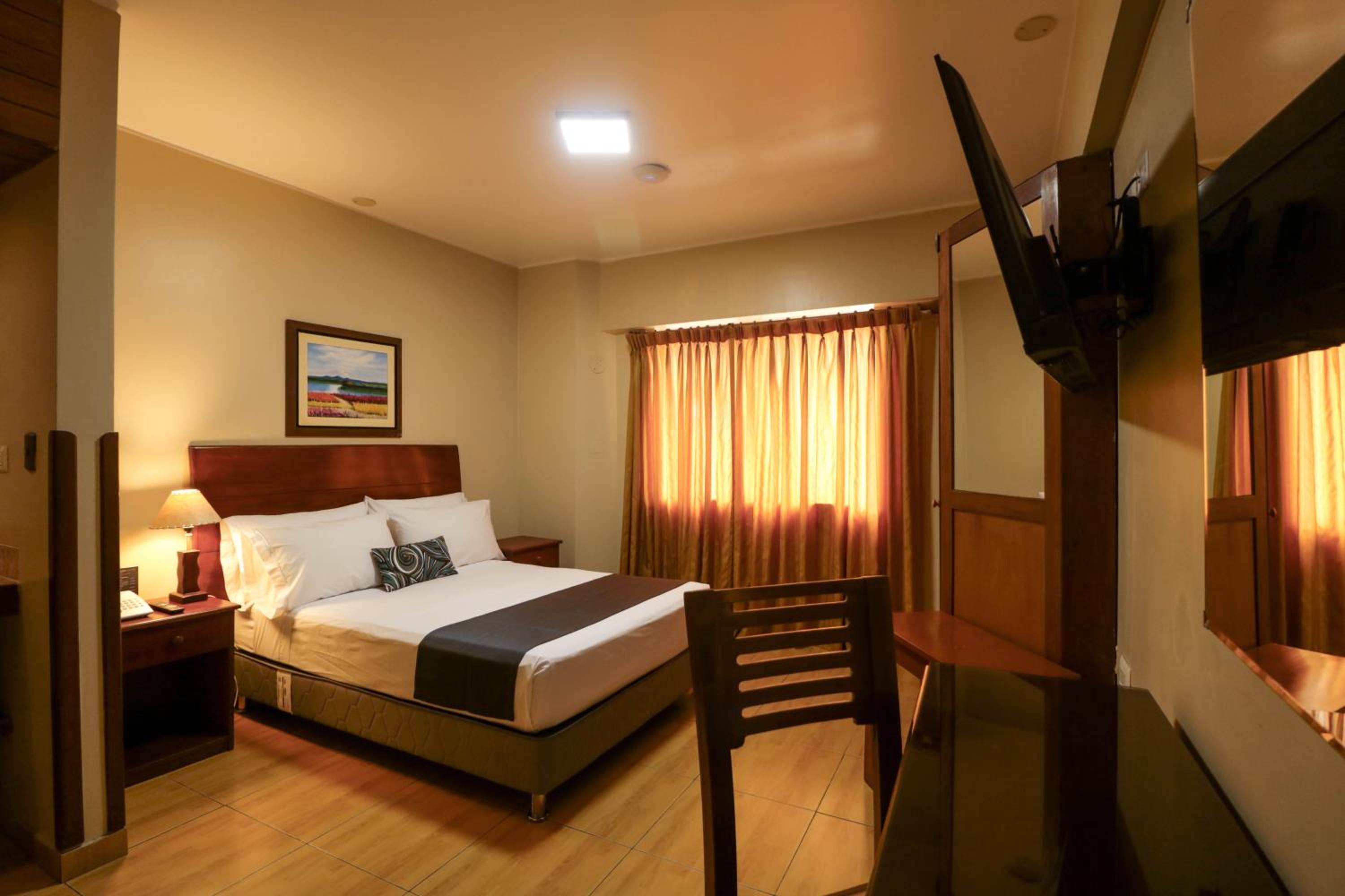 Standard Double Room - Photo 5