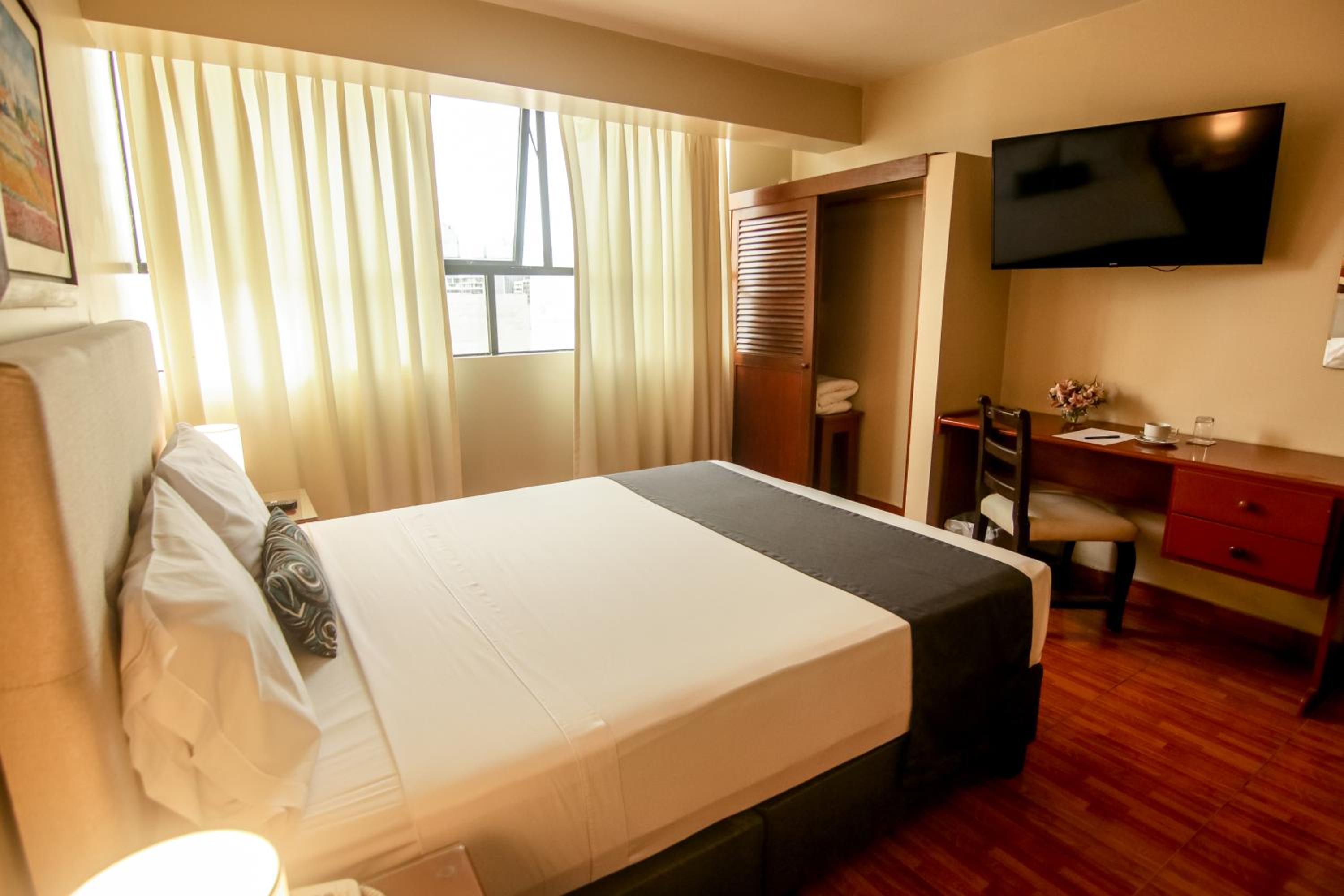 Superior Double Room - Photo 11