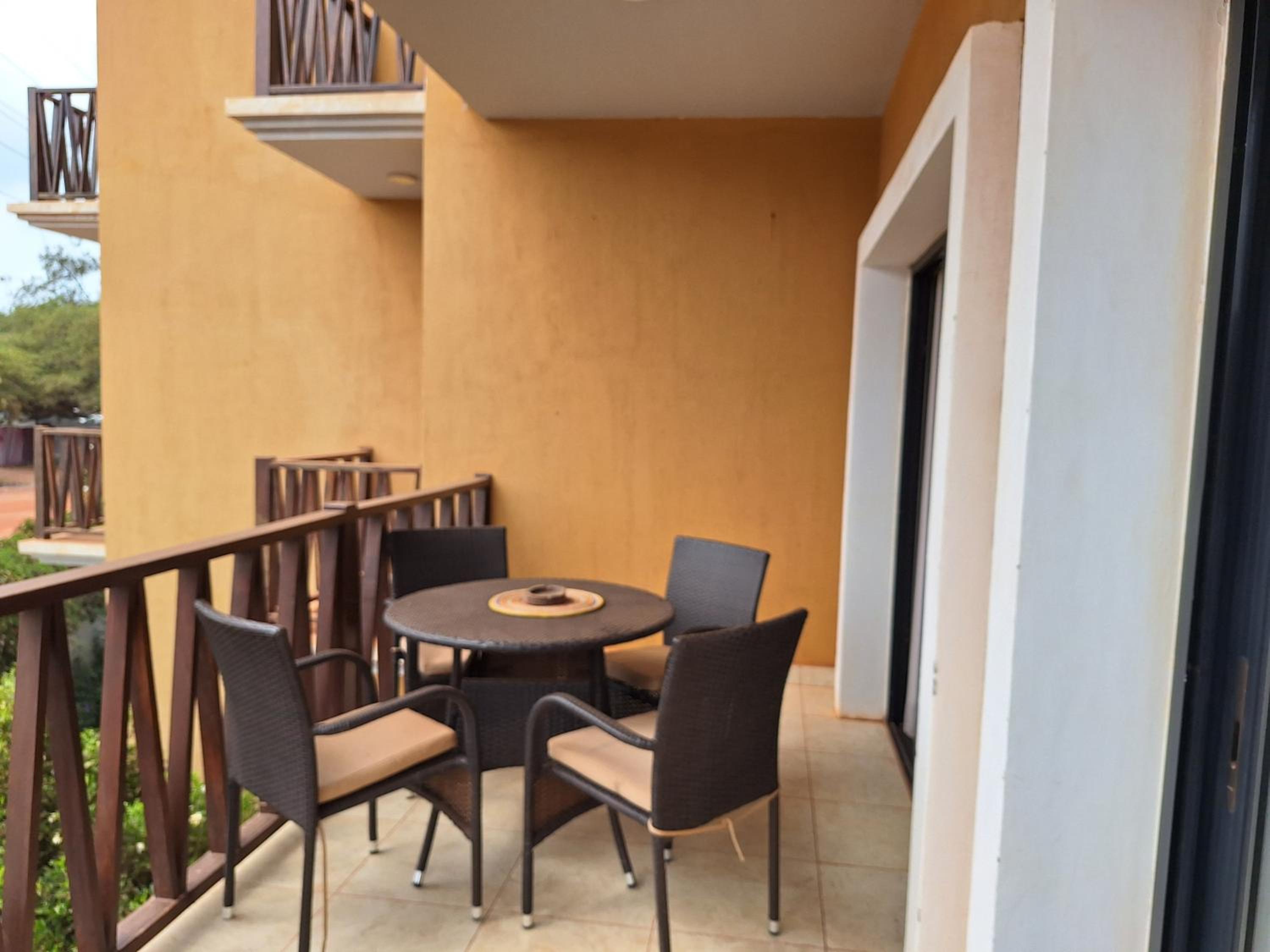 One-Bedroom Apartment with Park View photo 3