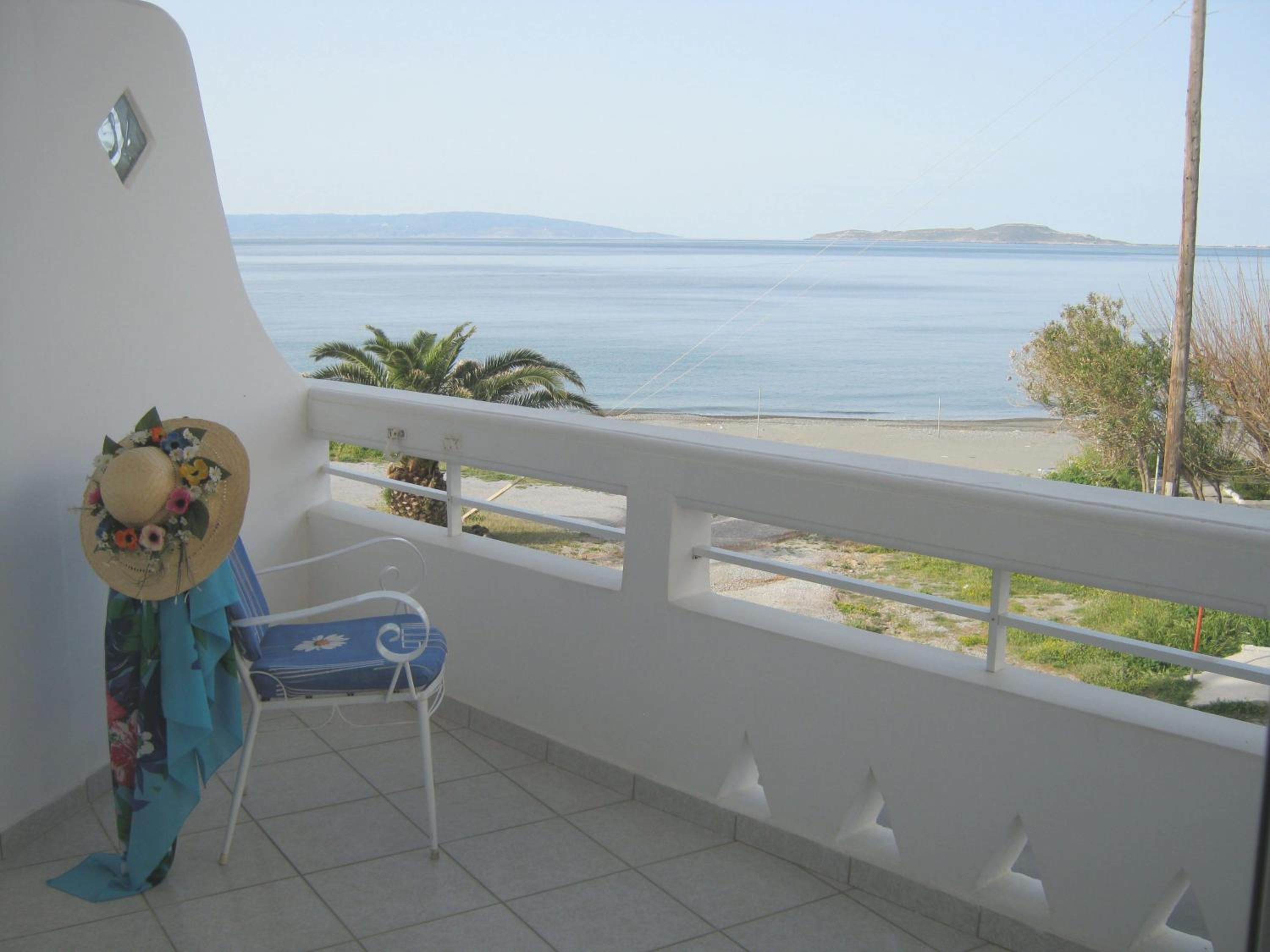 Double Room with Sea View - Photo 4