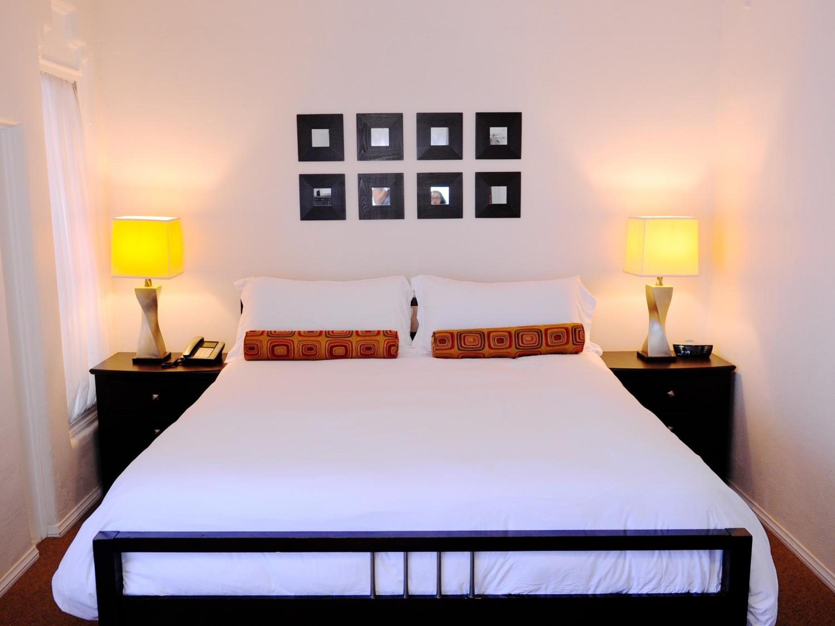 Standard King Room photo 1