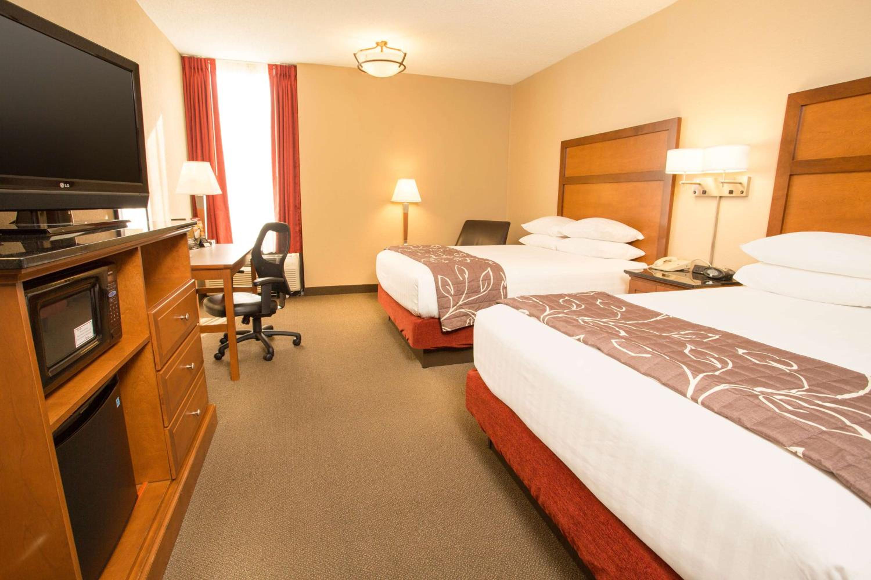 Deluxe Queen Room with Two Queen Beds
