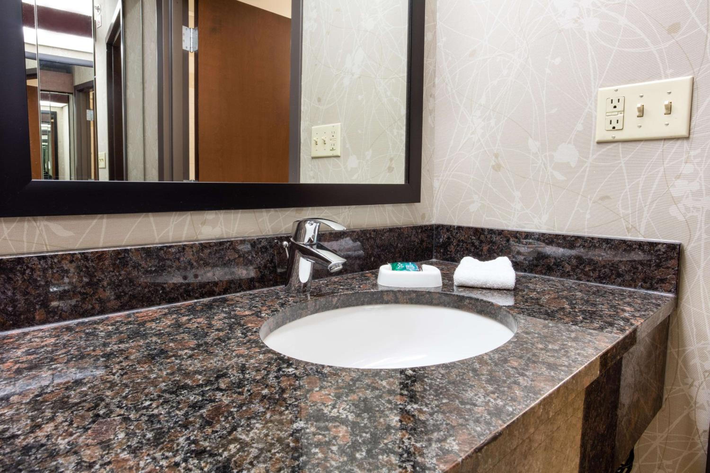 Drury Inn & Suites Kansas City Airport, 사진 4