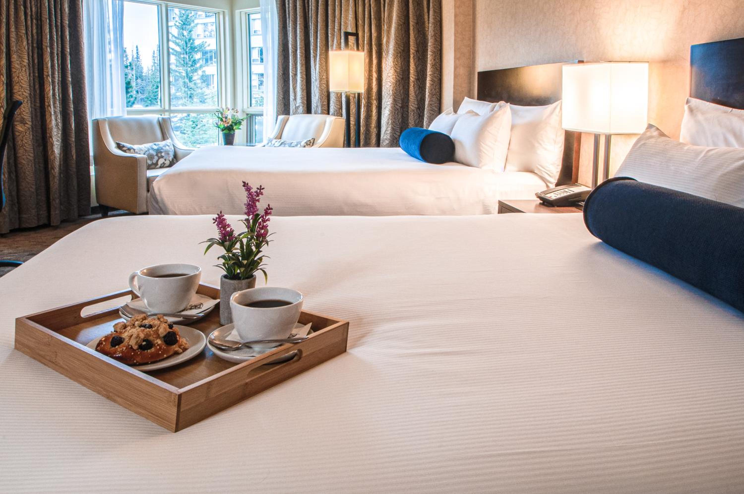 Luxury Peak View Double Room with Two Queen Beds