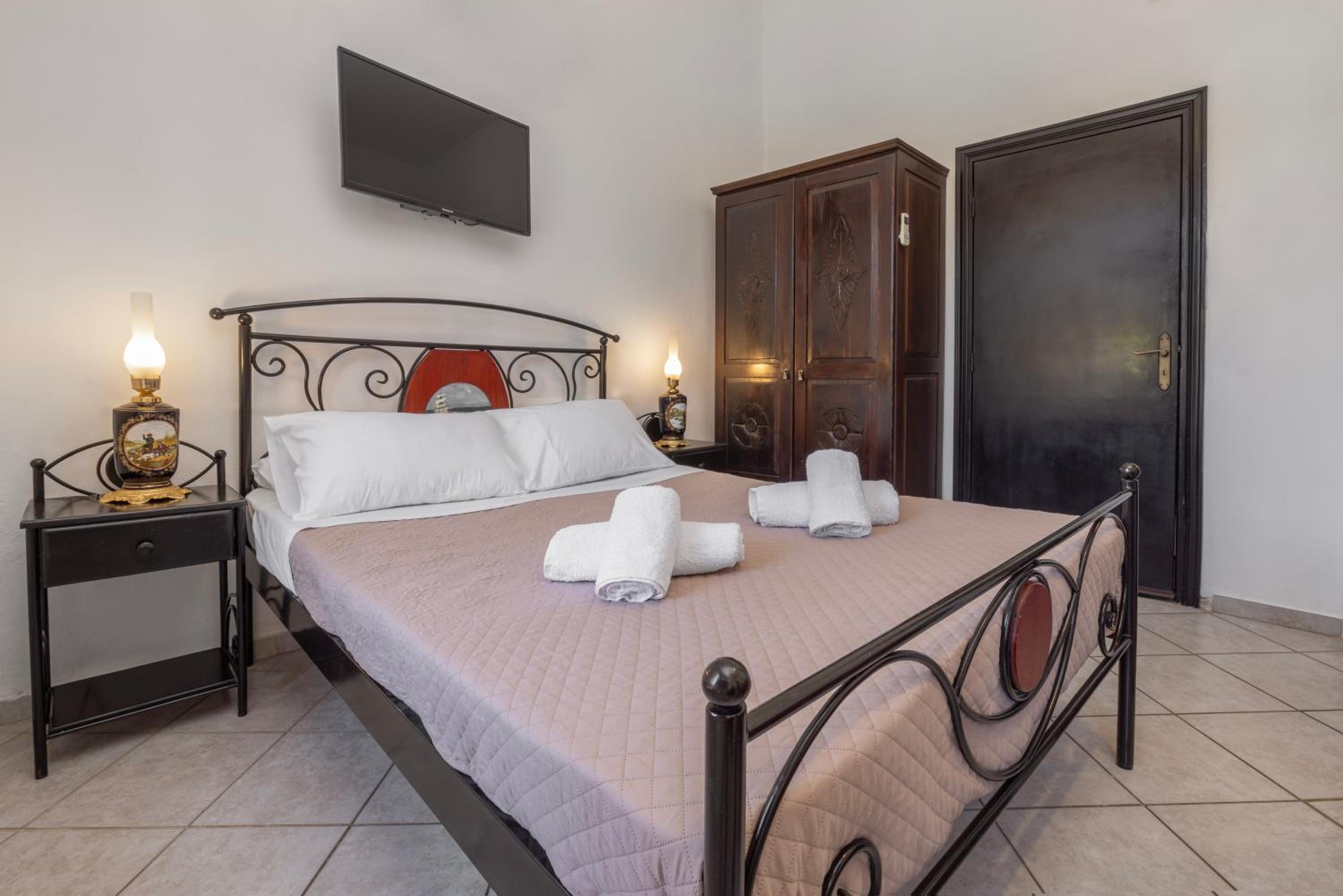 Deluxe Double Room With Castle View
