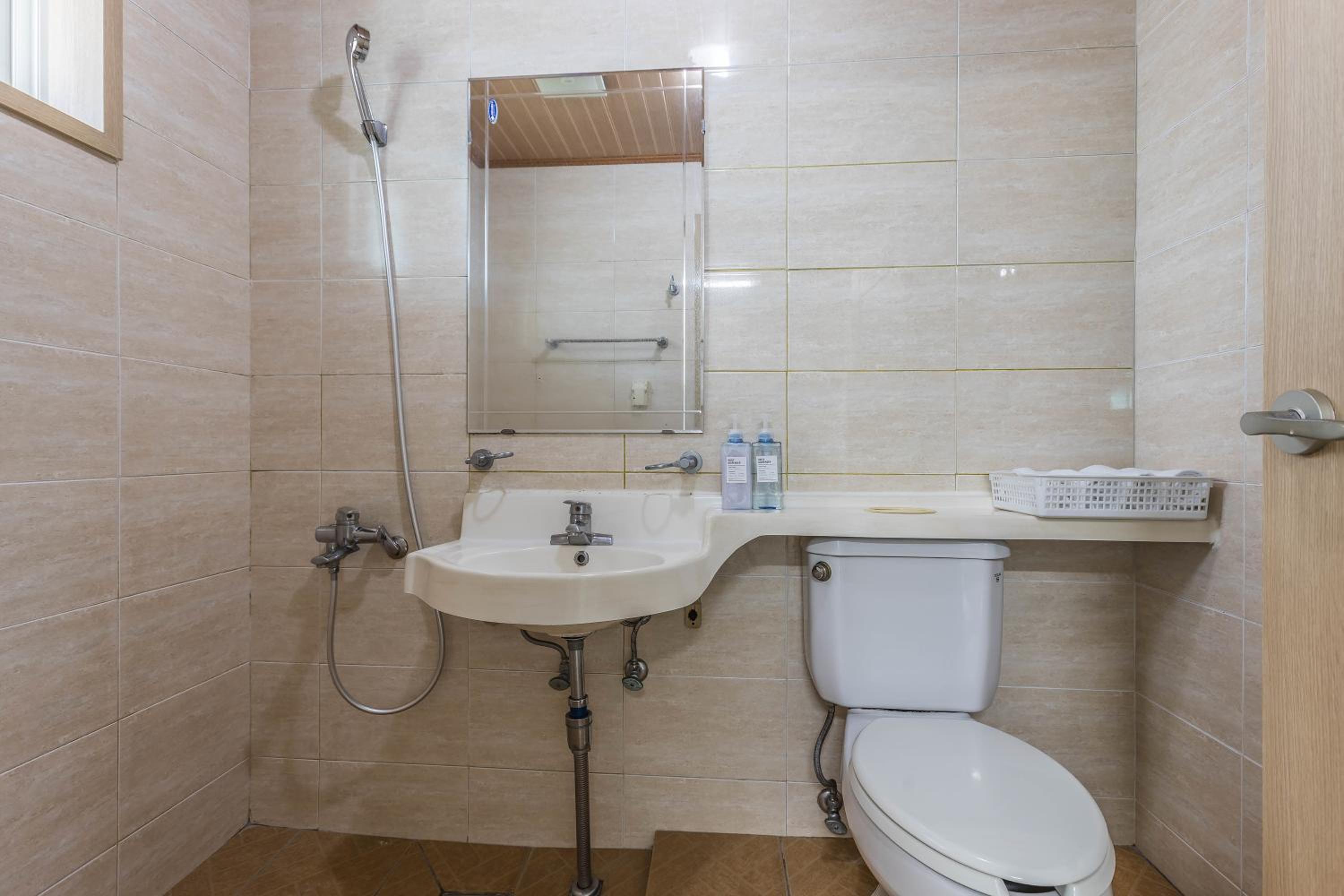 Deluxe Double Room - Photo 7