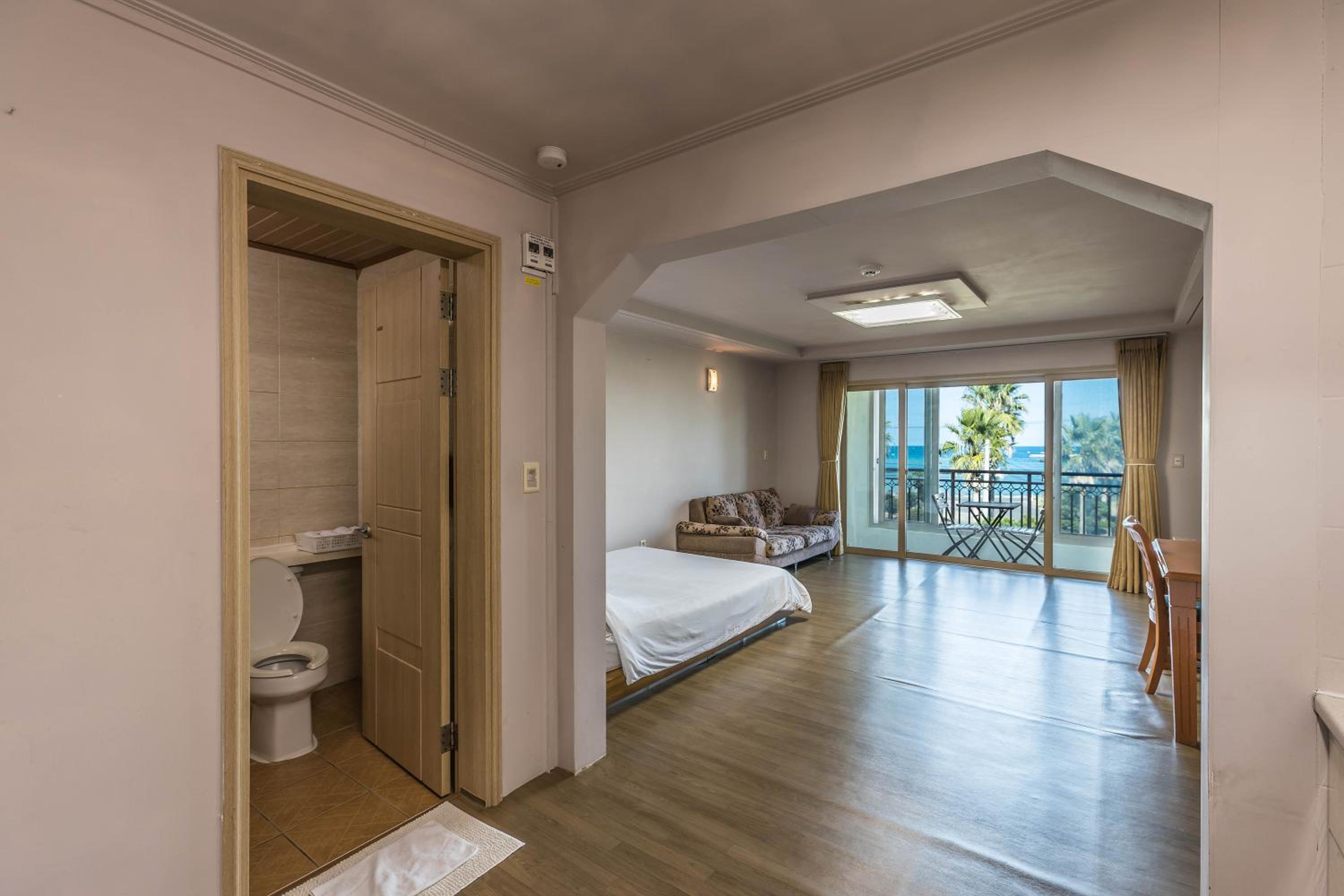 Deluxe Double Room - Photo 2
