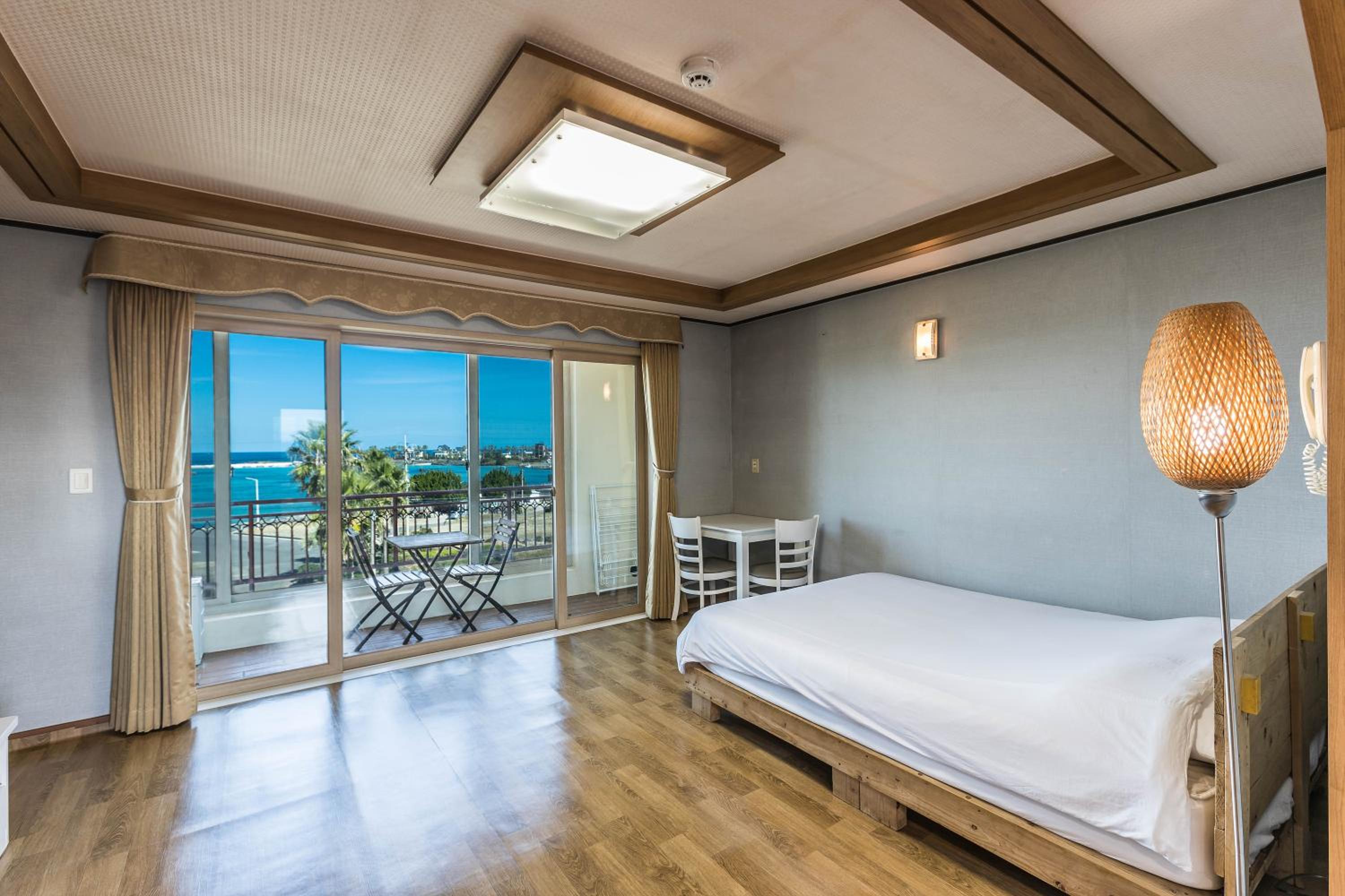 Standard Double Room - Photo 1