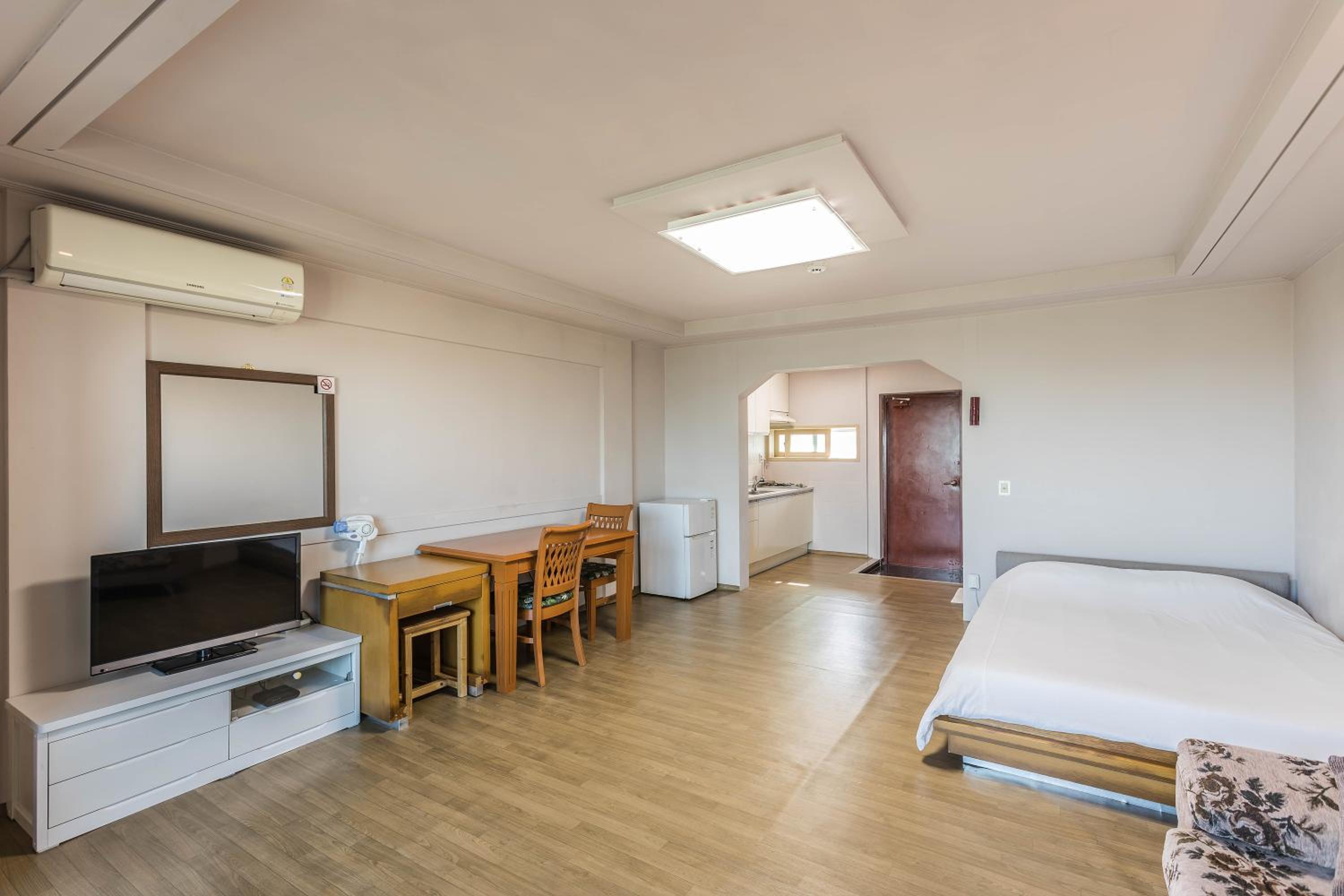Deluxe Double Room - Photo 6