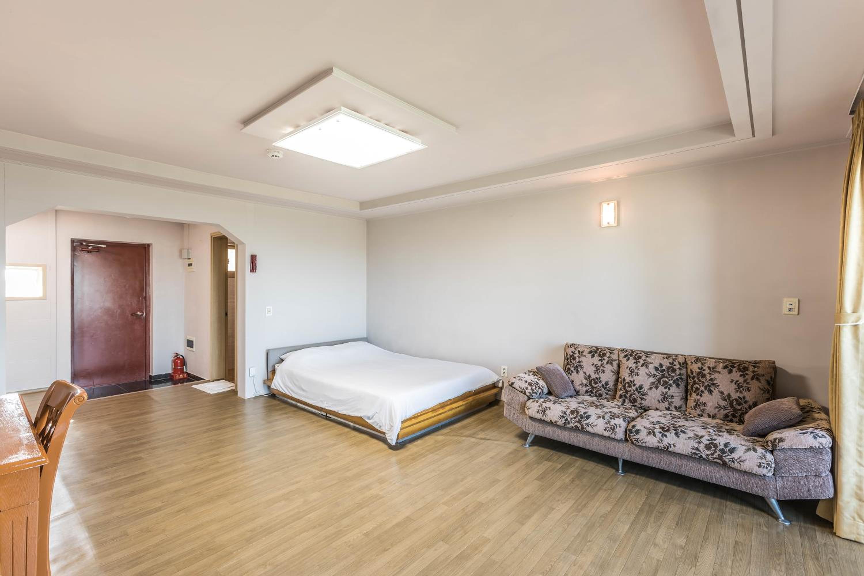 Deluxe Double Room - Photo 5
