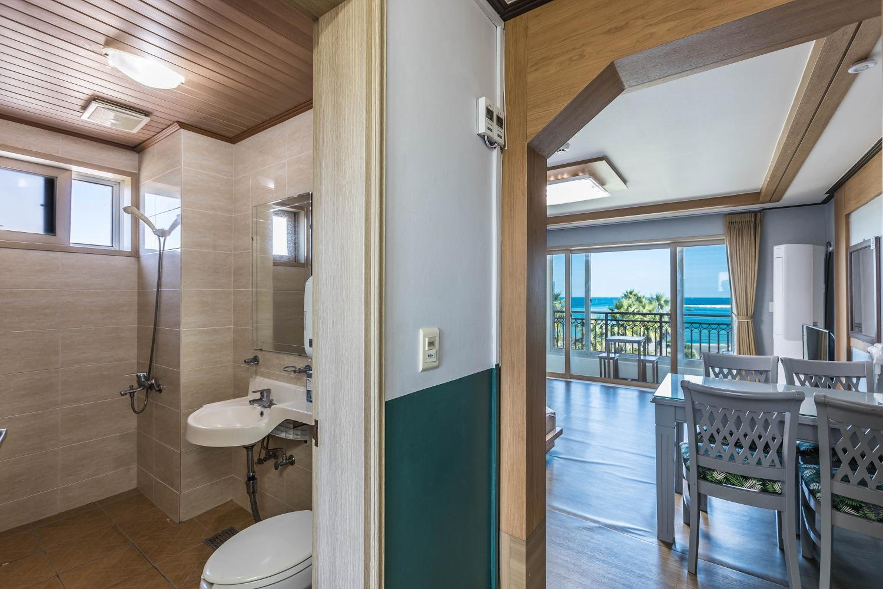 Superior Double Room - Photo 8