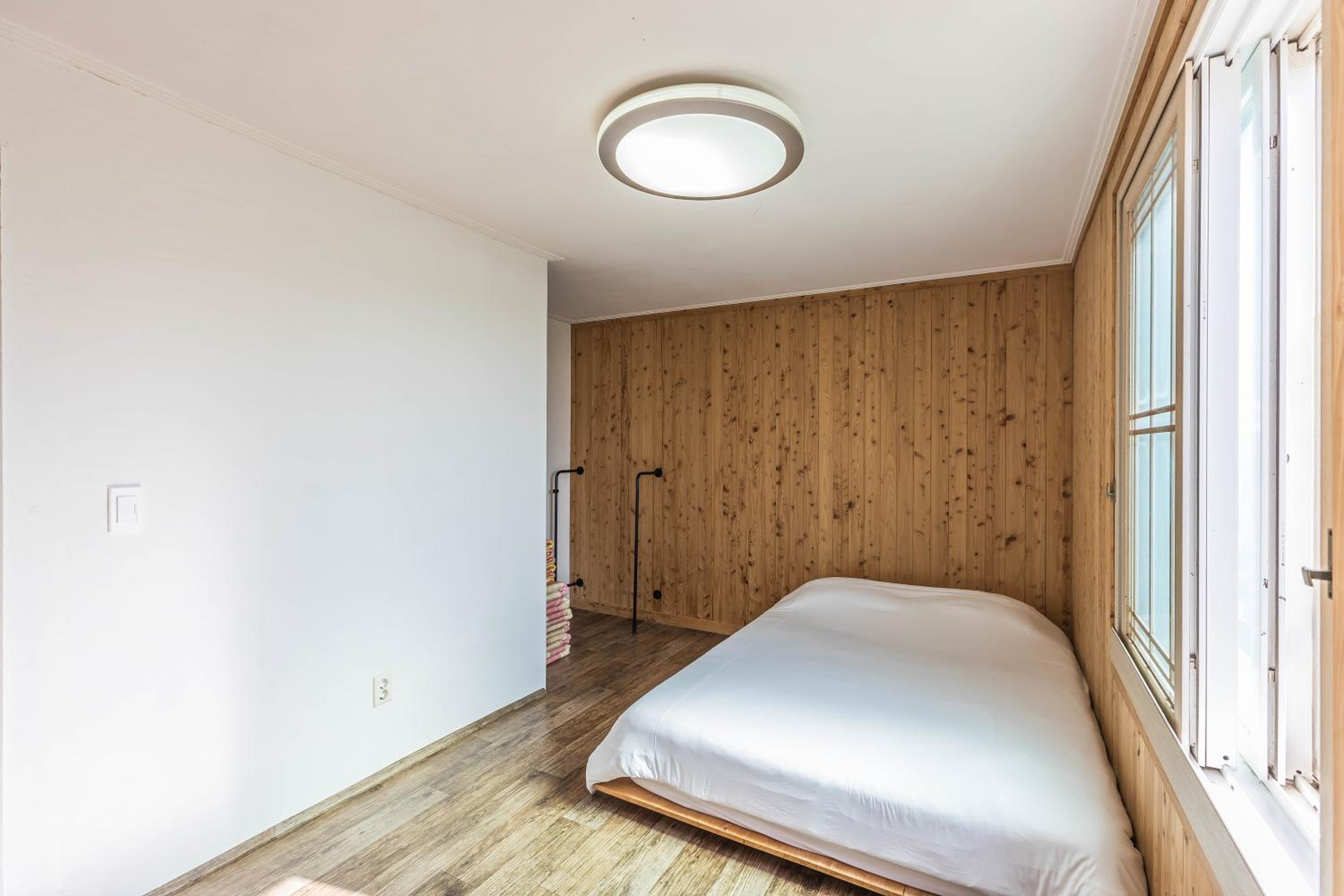 Suite - Photo 11